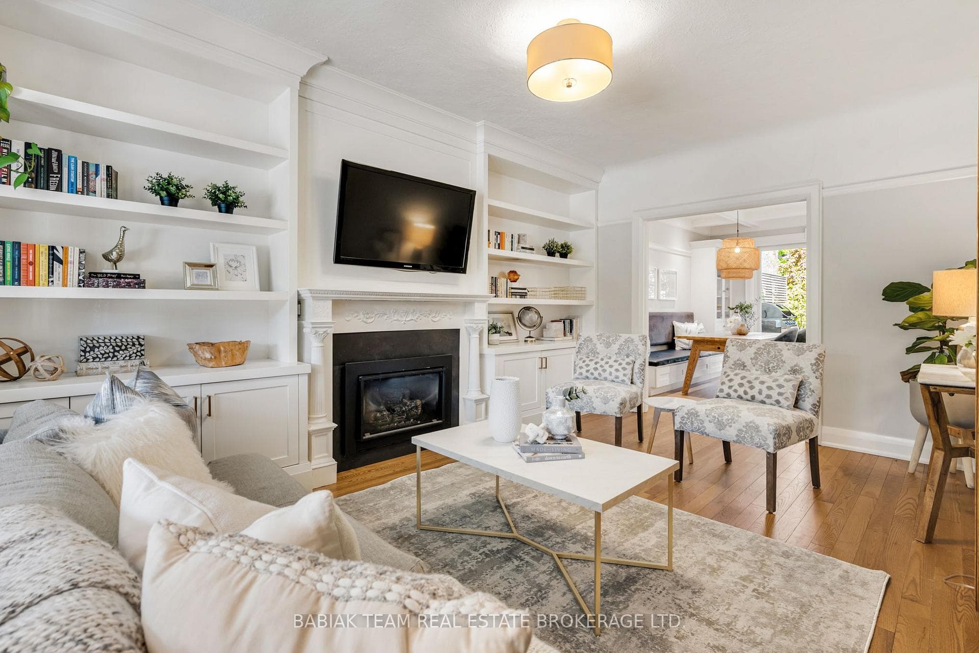 383 Armadale Avenue photo 8