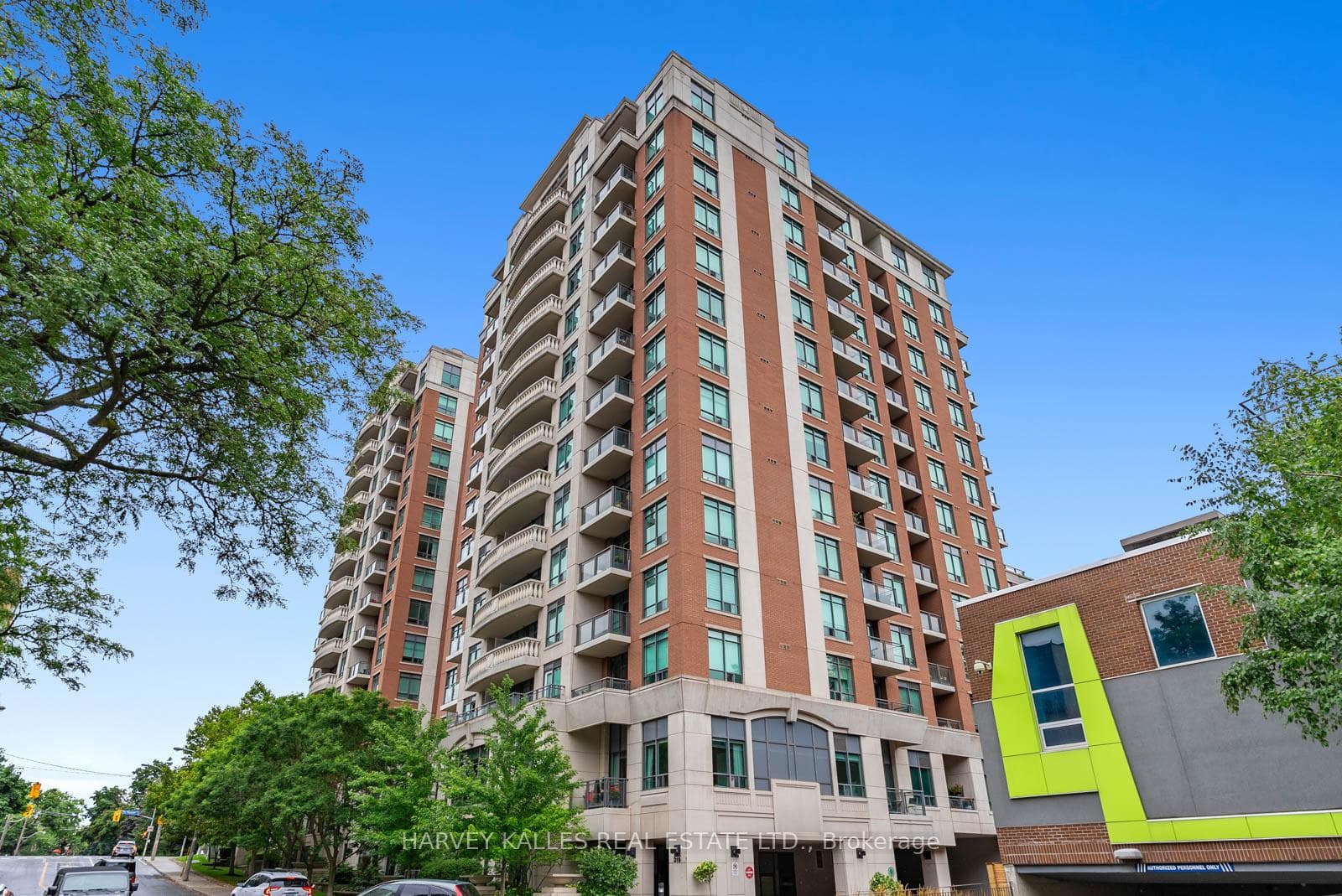319 Merton Street Unit 219 photo 1
