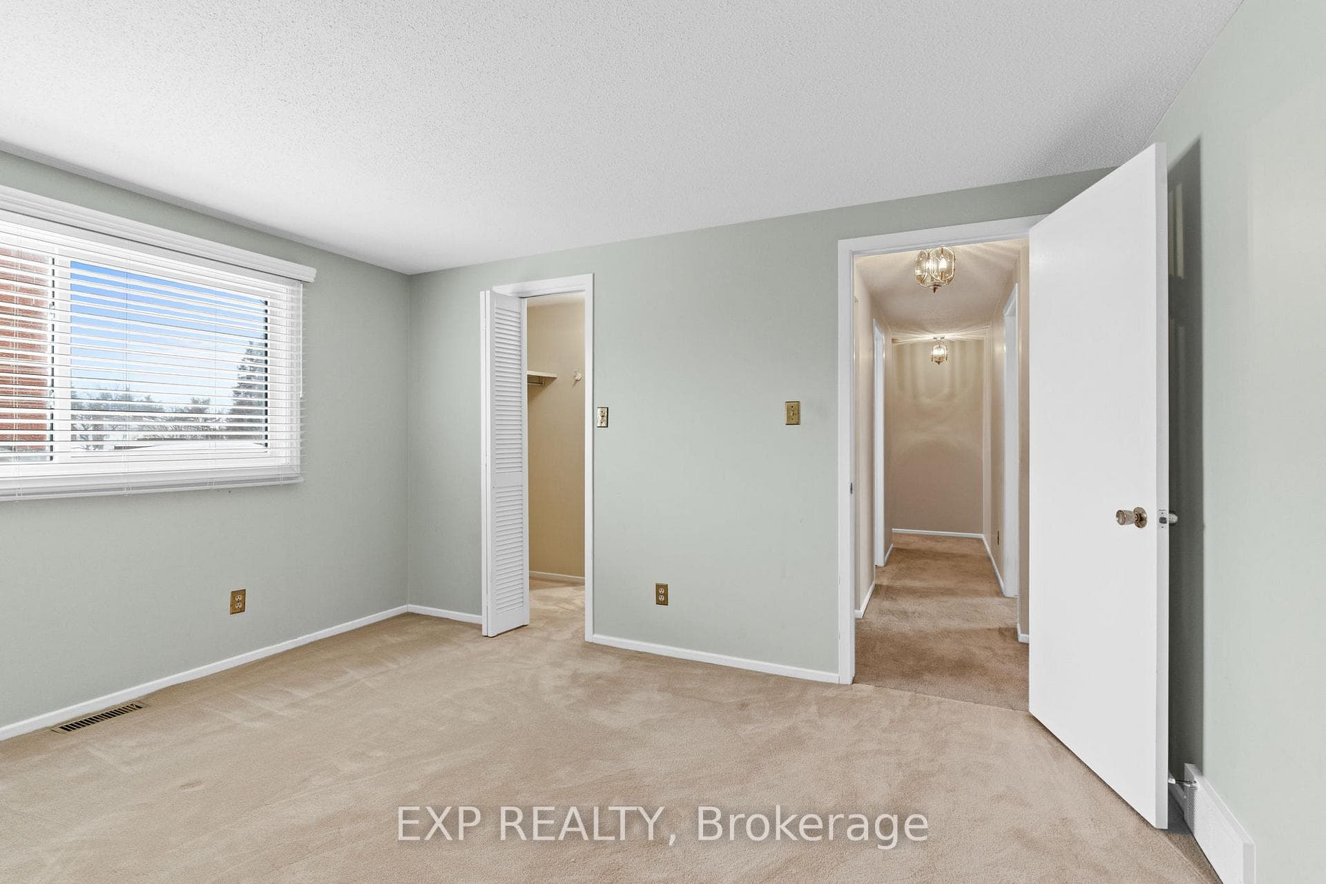 9 Fieldgate Drive photo 25
