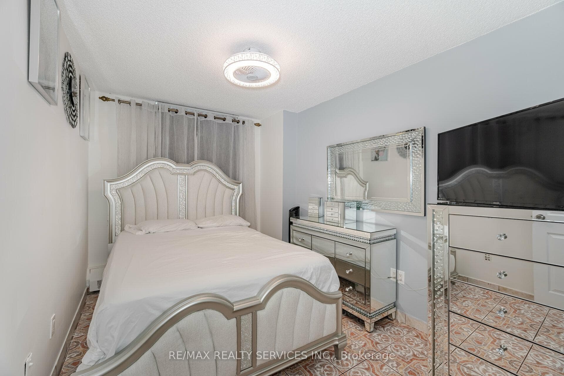 100 Lotherton Pathway Unit 410 photo 15