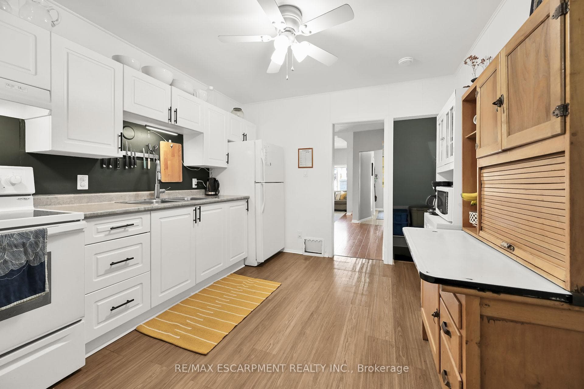 87 Gibson Avenue photo 15