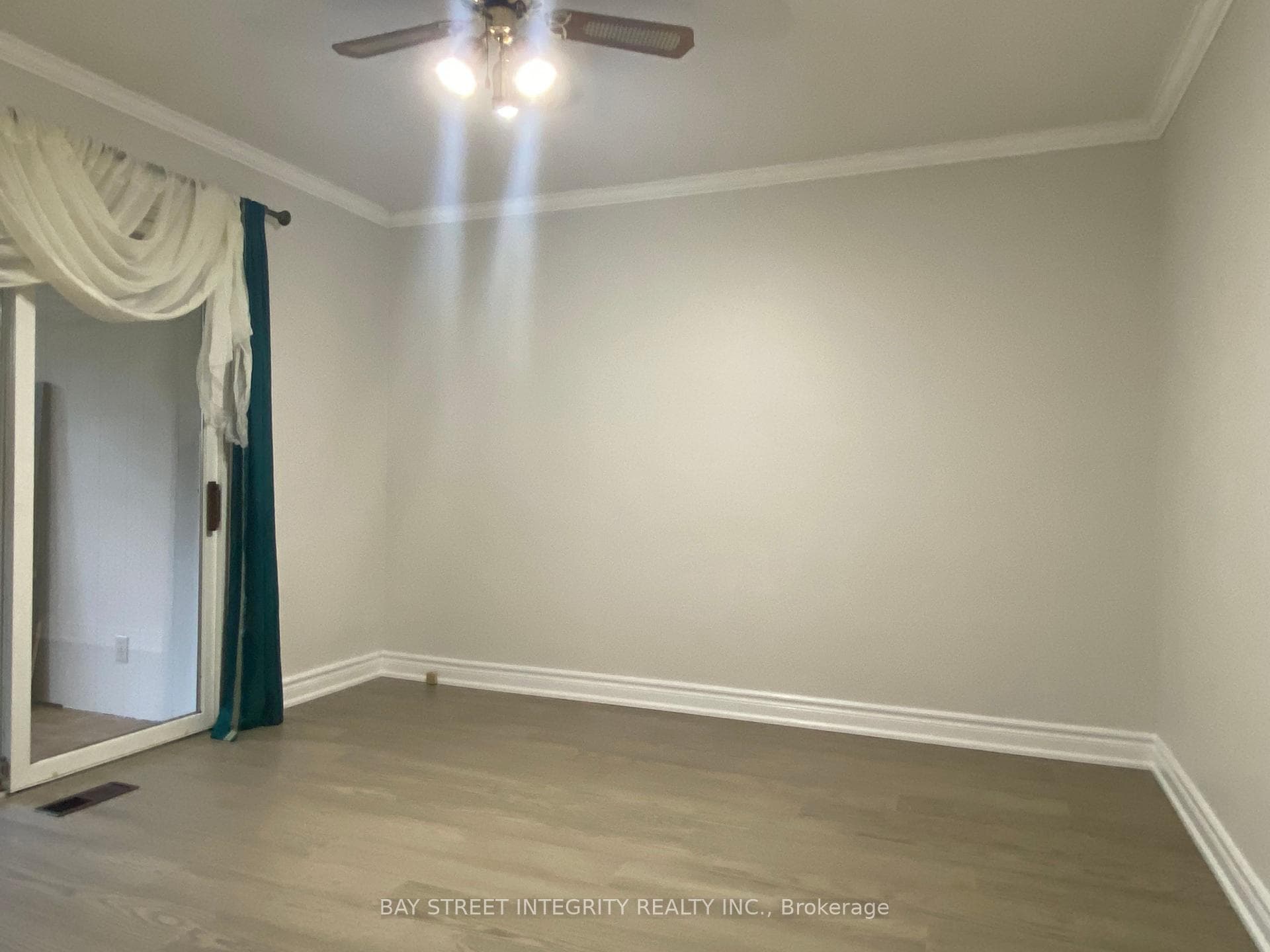 207 Maple Avenue Unit Main Level photo 10