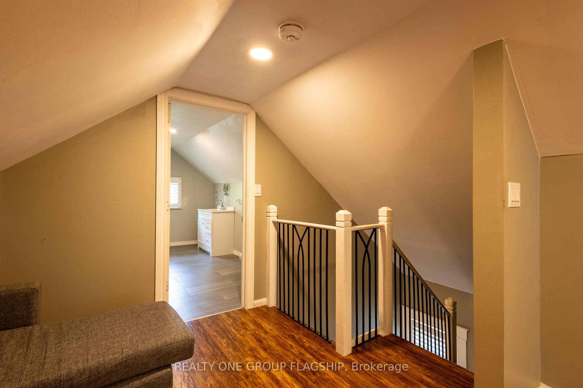4774 THIRD Avenue photo 23