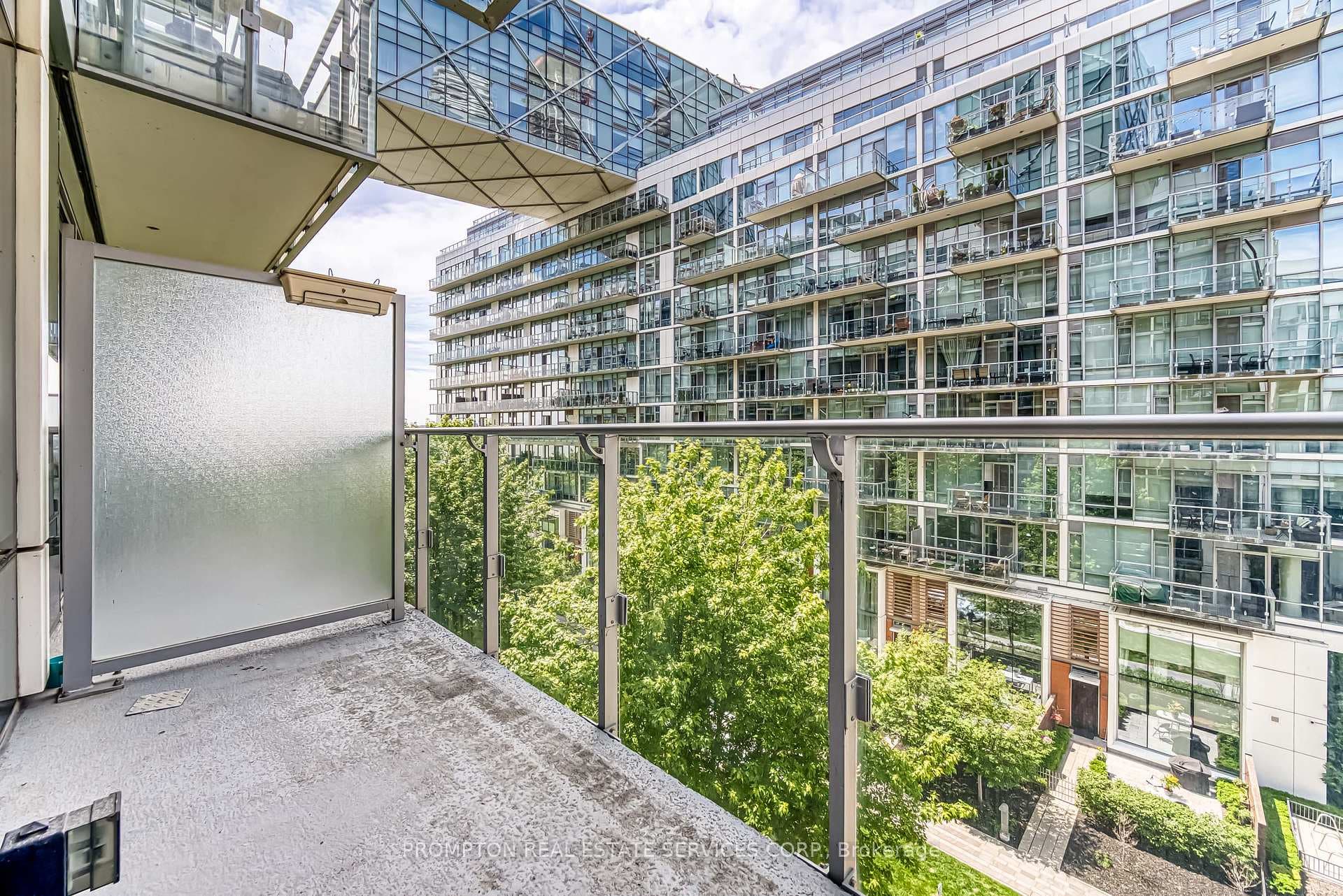 39 Queens Quay Unit 503 photo 27