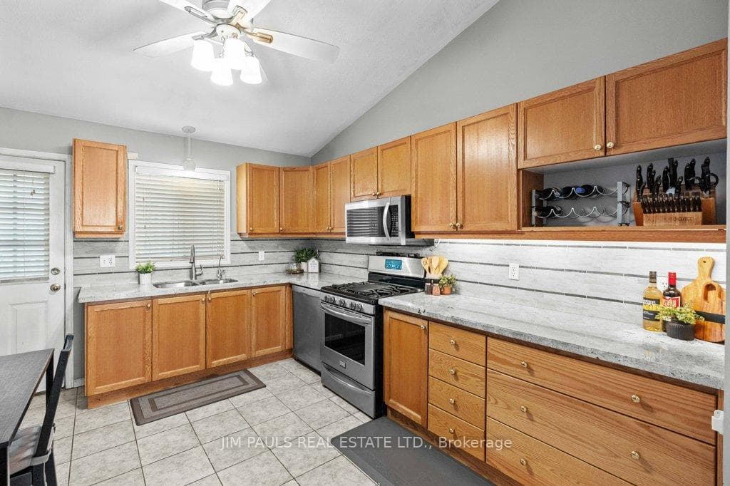 73 Marion Street photo 10