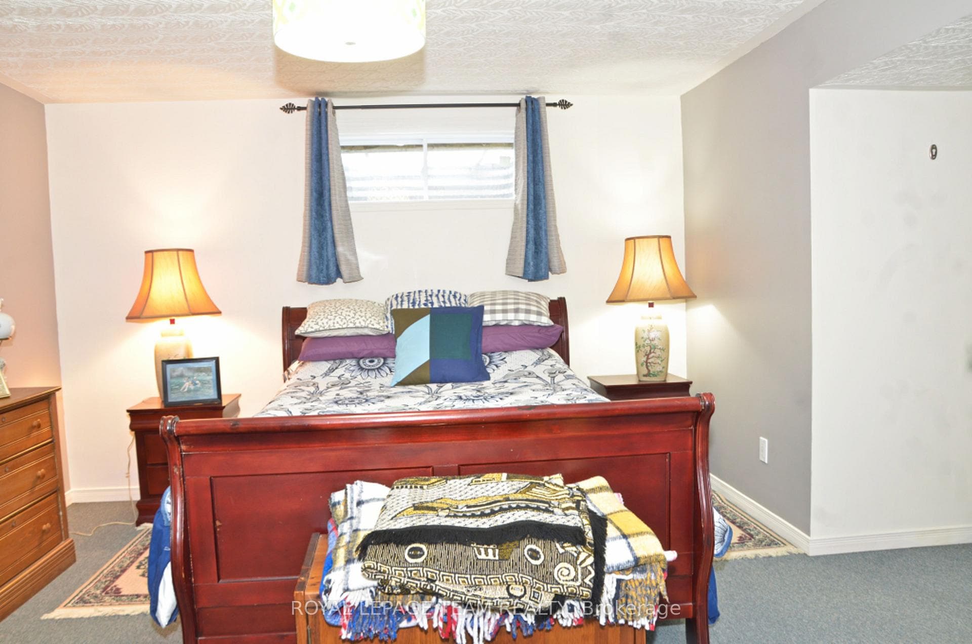 11708 Breezewood Avenue photo 24