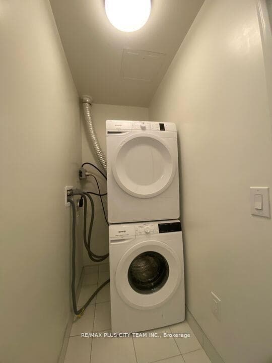 425 Front Street Unit 818 photo 14