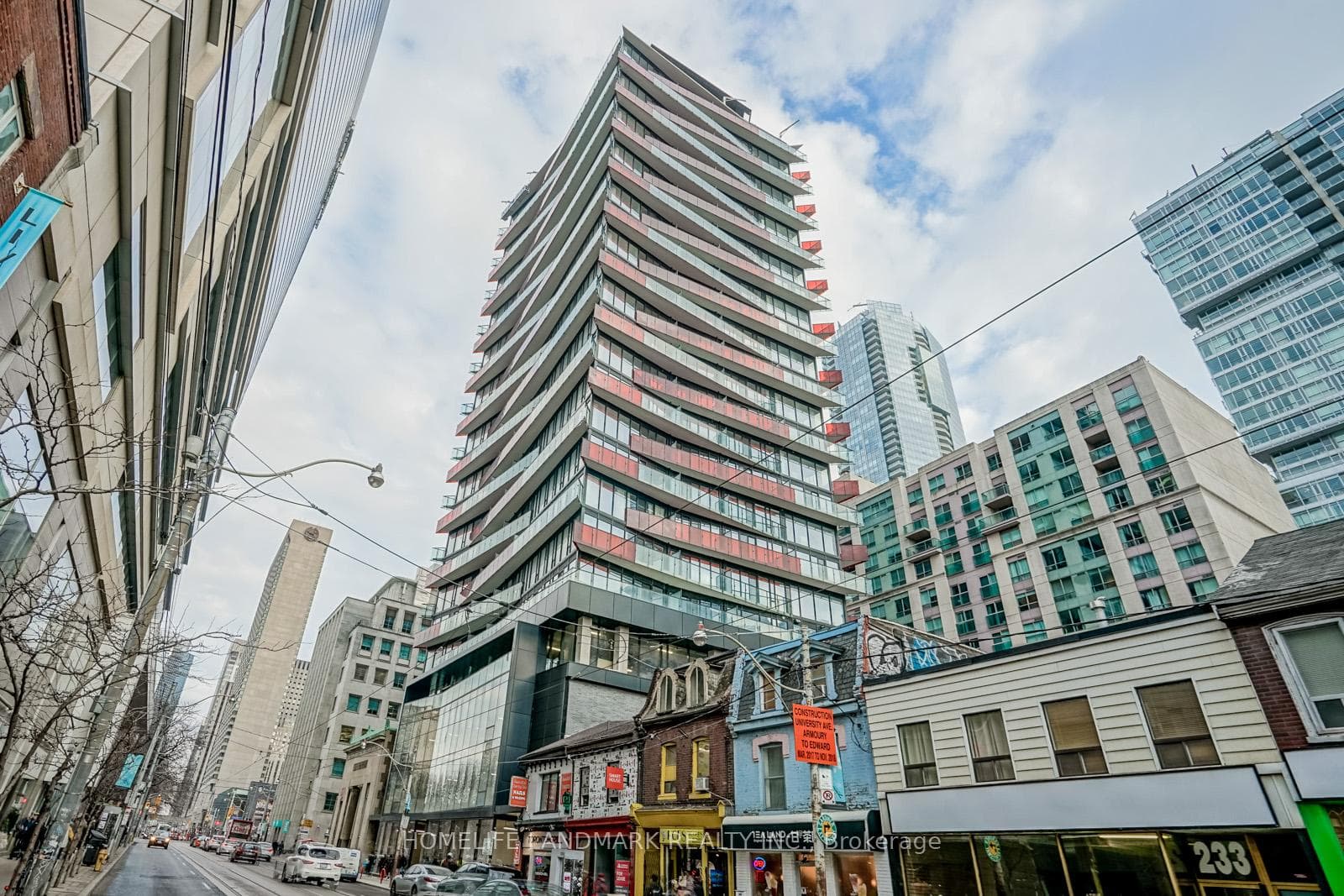 215 Queen Street Unit 1403 photo 1
