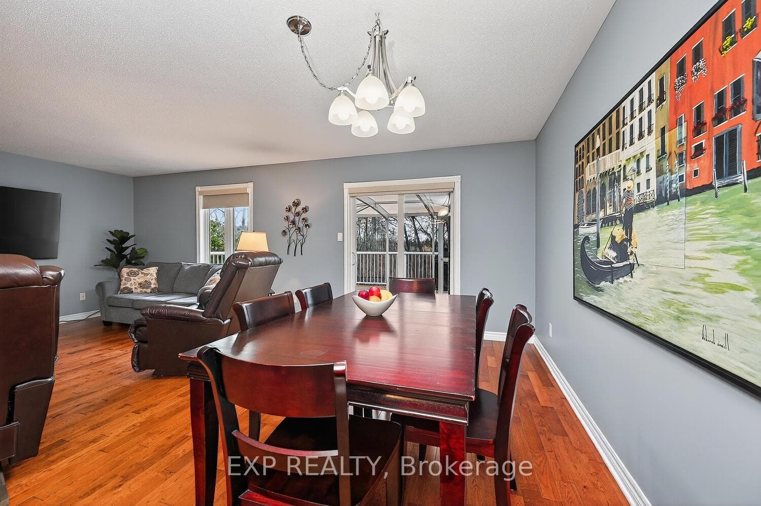 147 Raina Way photo 12