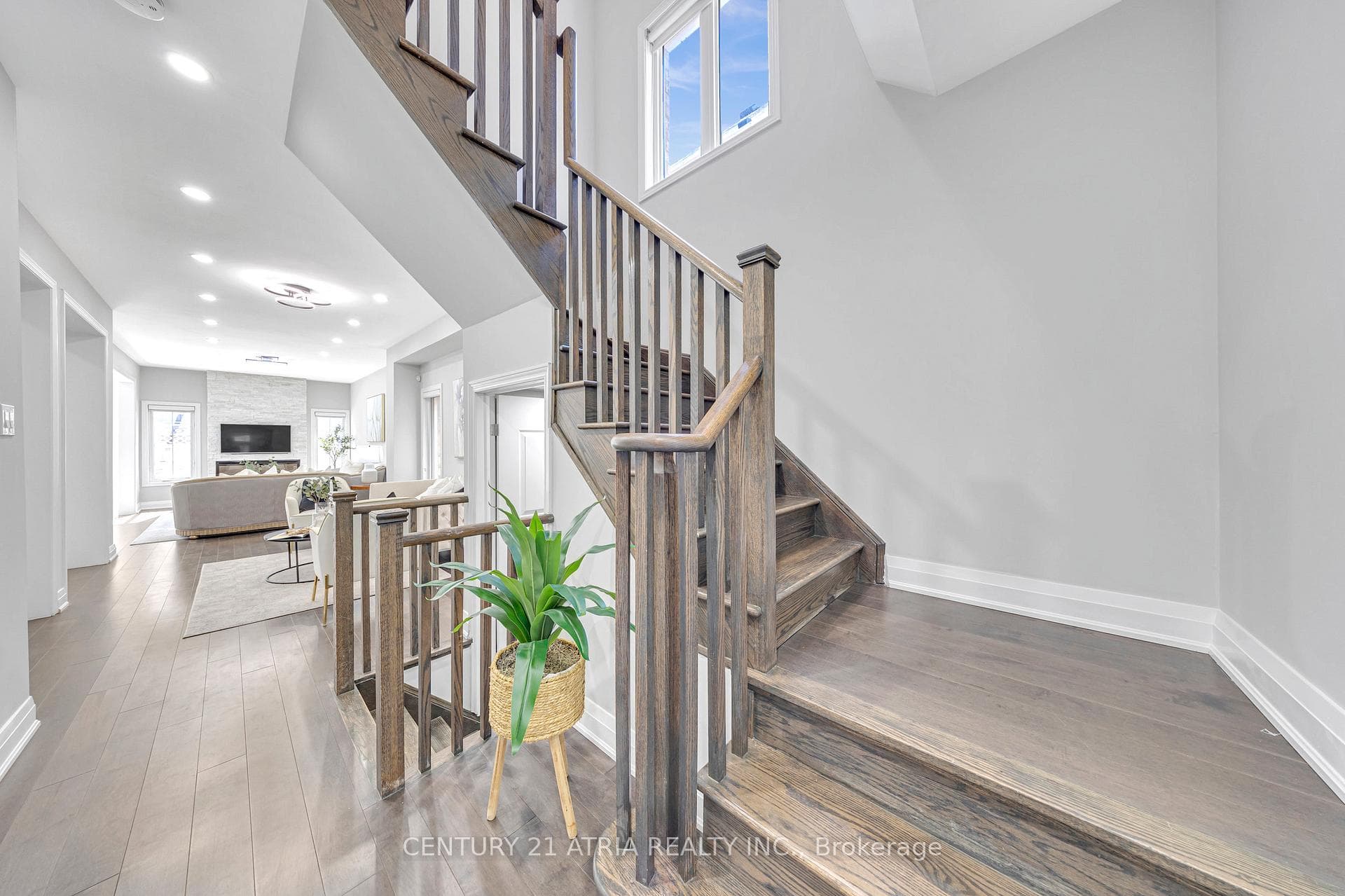 37 Fimco Crescent photo 6