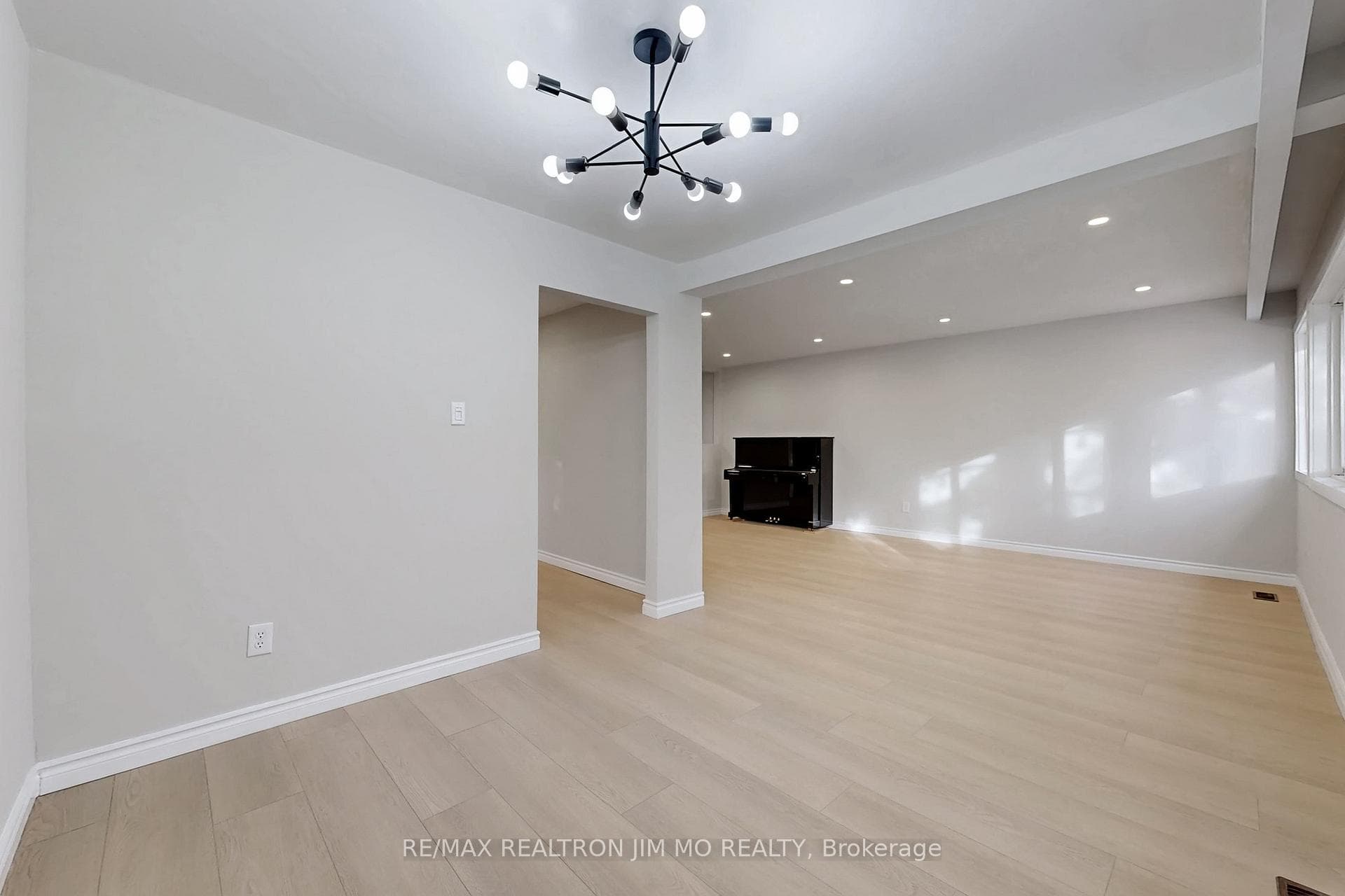 31 Angus Drive photo 15