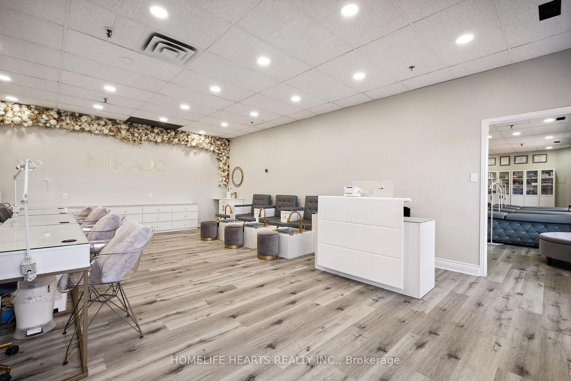 2180 Credit Valley Road Unit 106B photo 4