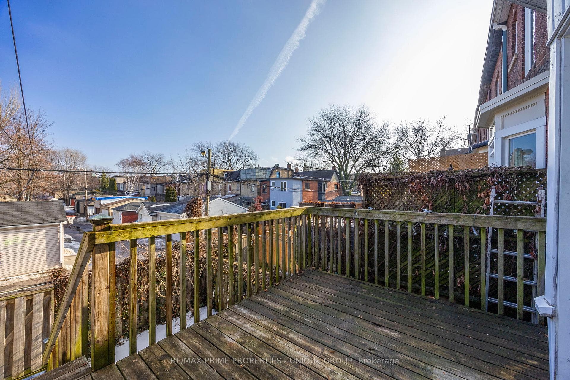 589 Logan Avenue Unit Main photo 10