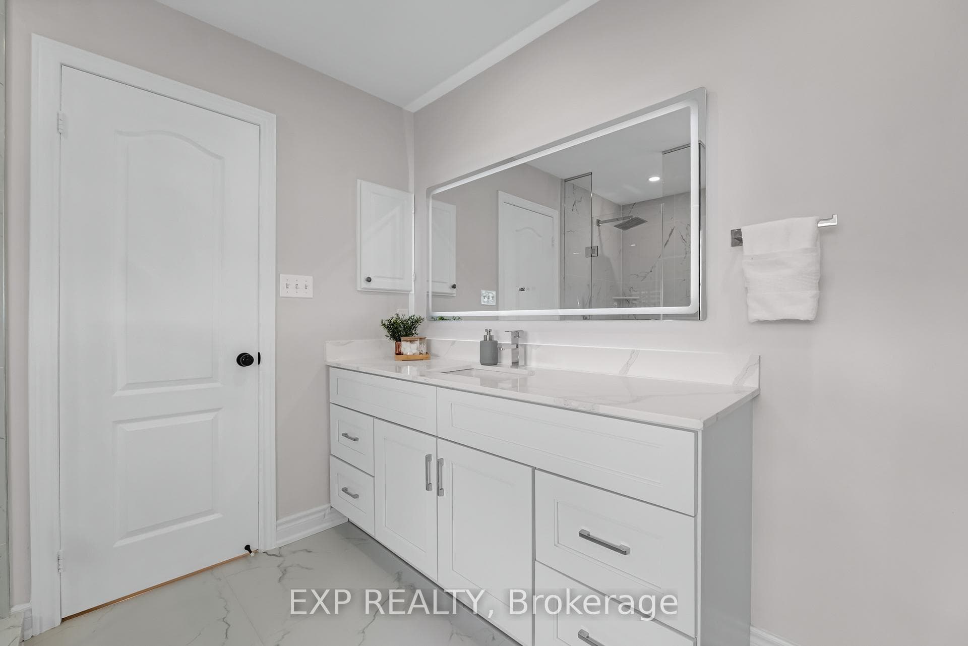 320 Dowson Loop photo 24
