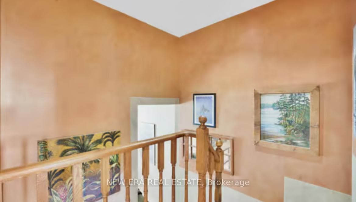 31 Lansbury Court photo 16