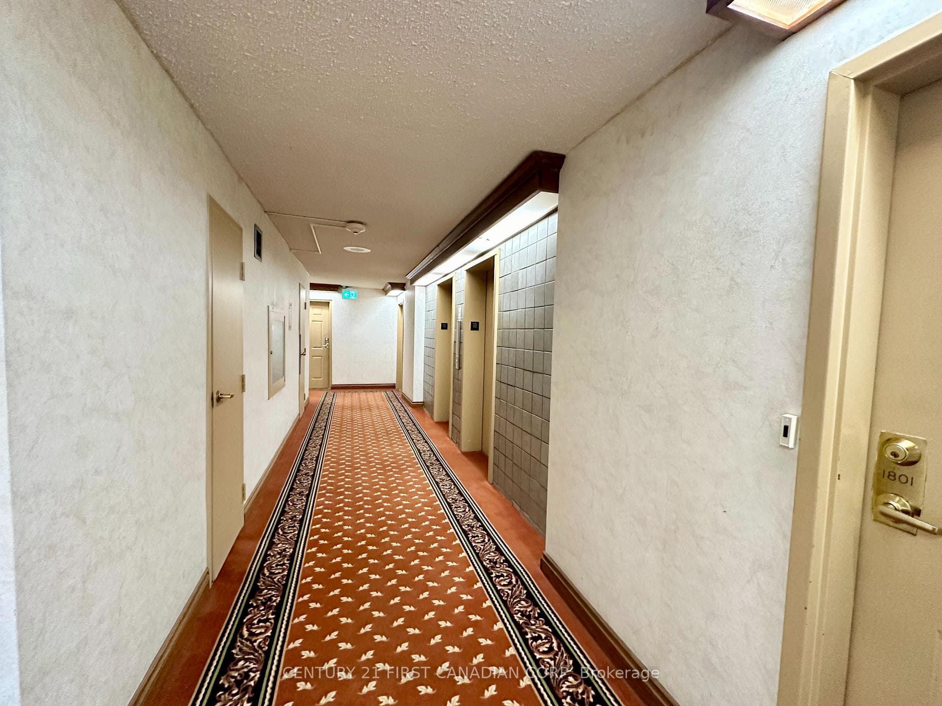 363 Colborne Street Unit 1802 photo 8