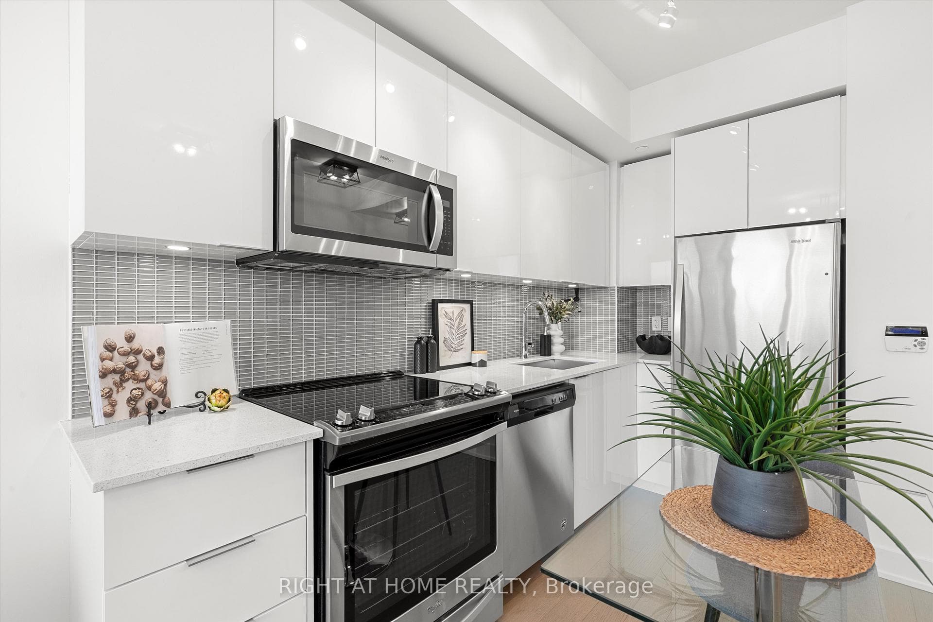 Full Size Appliances