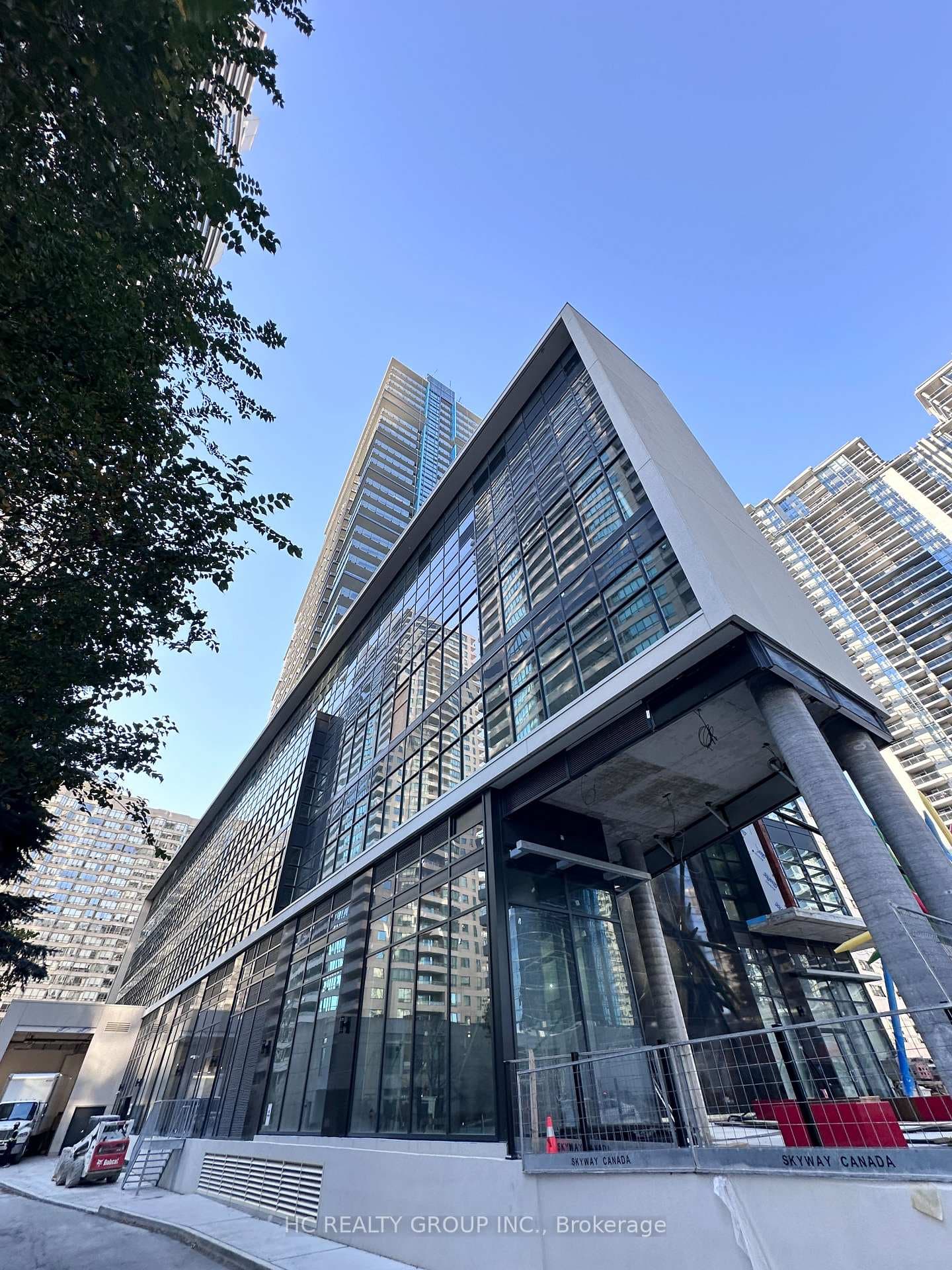4955 Yonge Street Unit 1503 photo 2