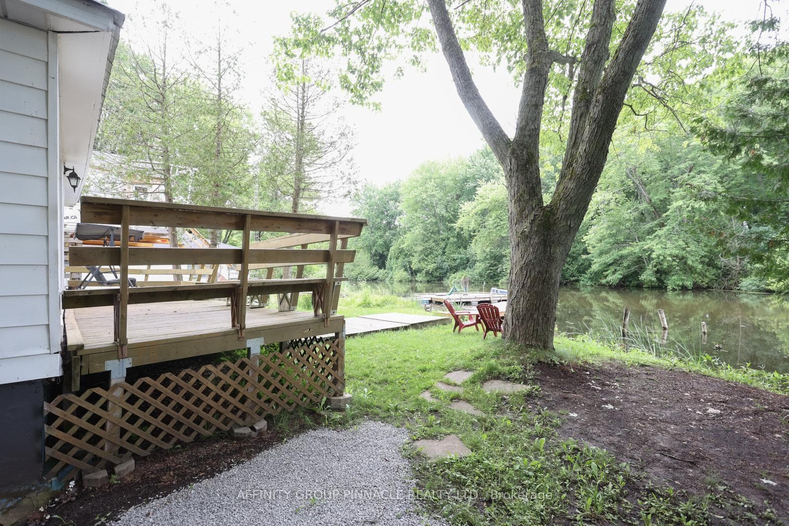 2511 Talbot Lane photo 31