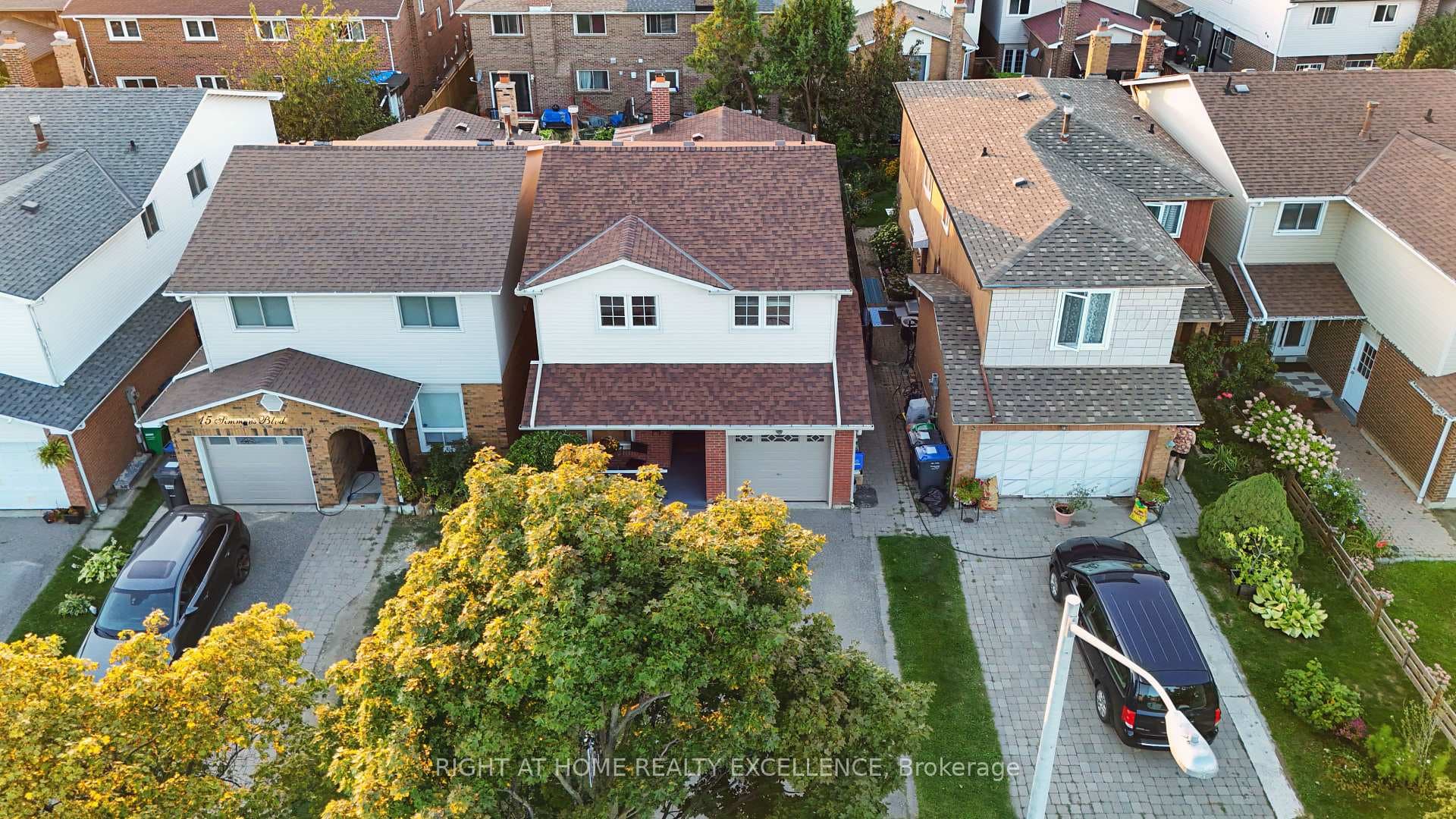 13 Simmons Boulevard photo 39