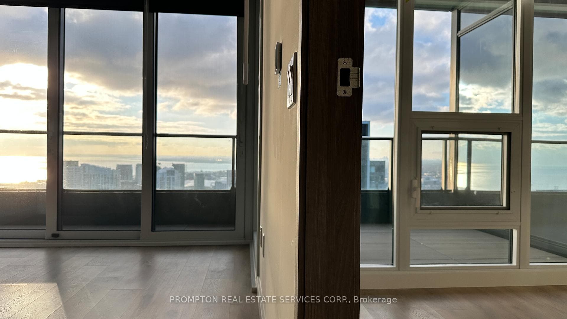 3 Concord Cityplace Way Unit 5102 photo 7