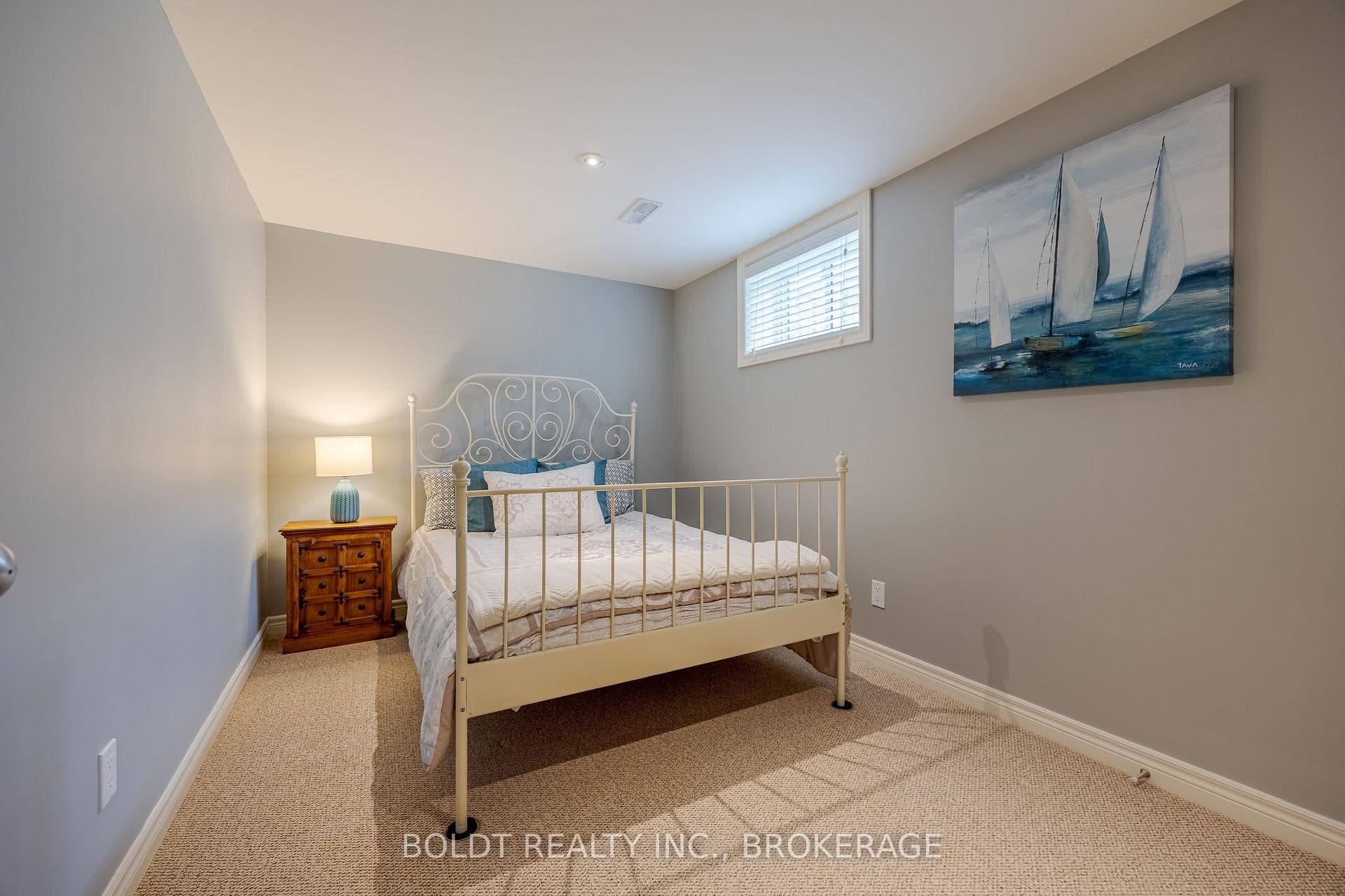 12 Northglen Avenue photo 24