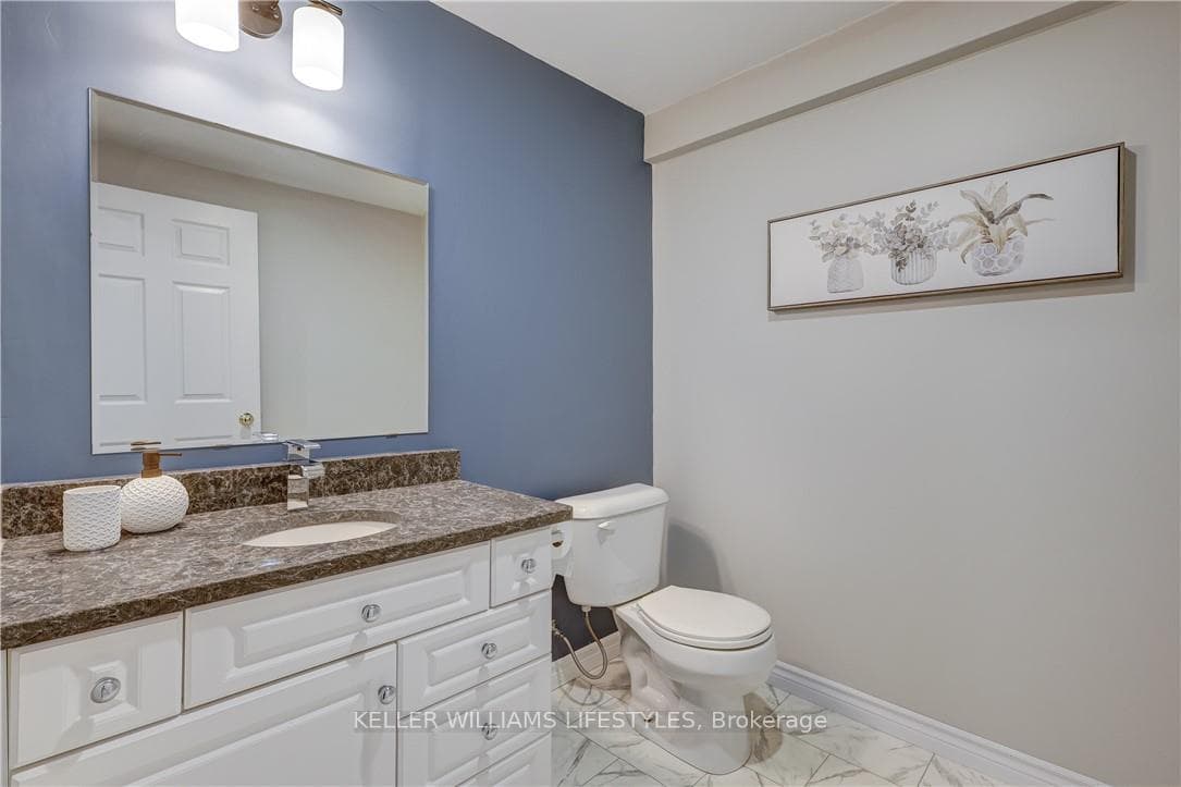 25 MCMASTER Place photo 31