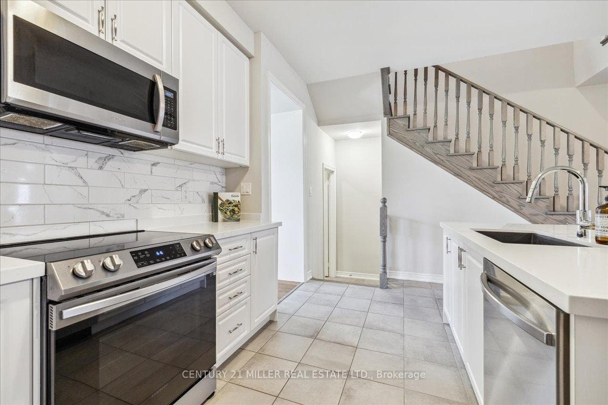 4-4021 Phoenix Way photo 17