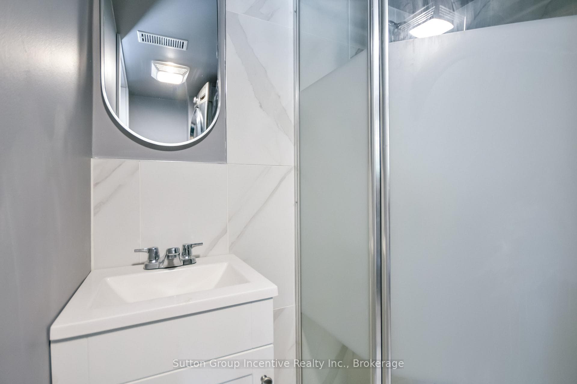 Beach House - Lower Level - 2-Piece Bath