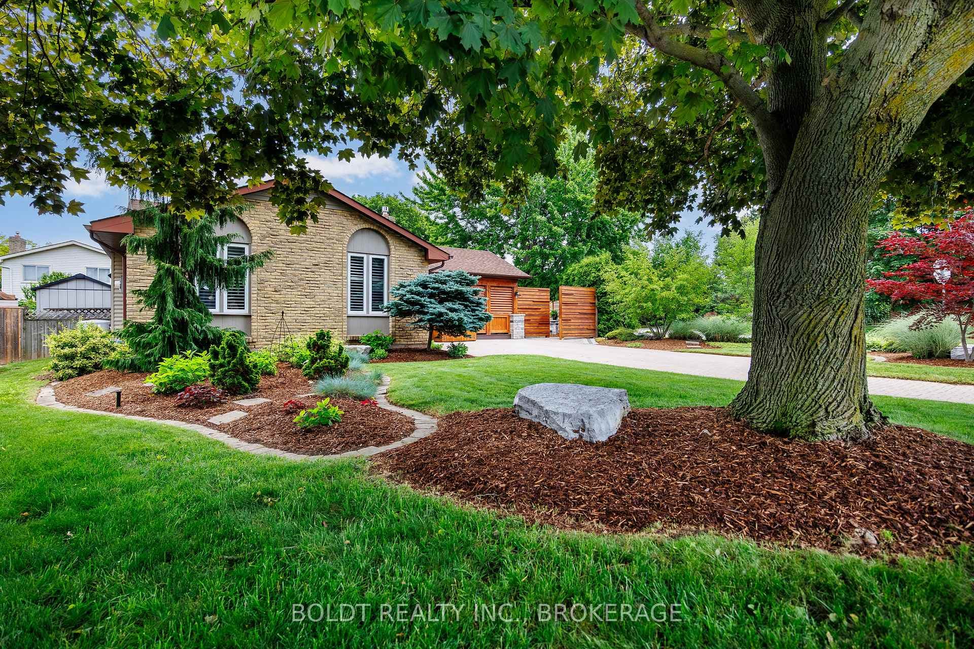 12 Cole Farm Boulevard photo 3