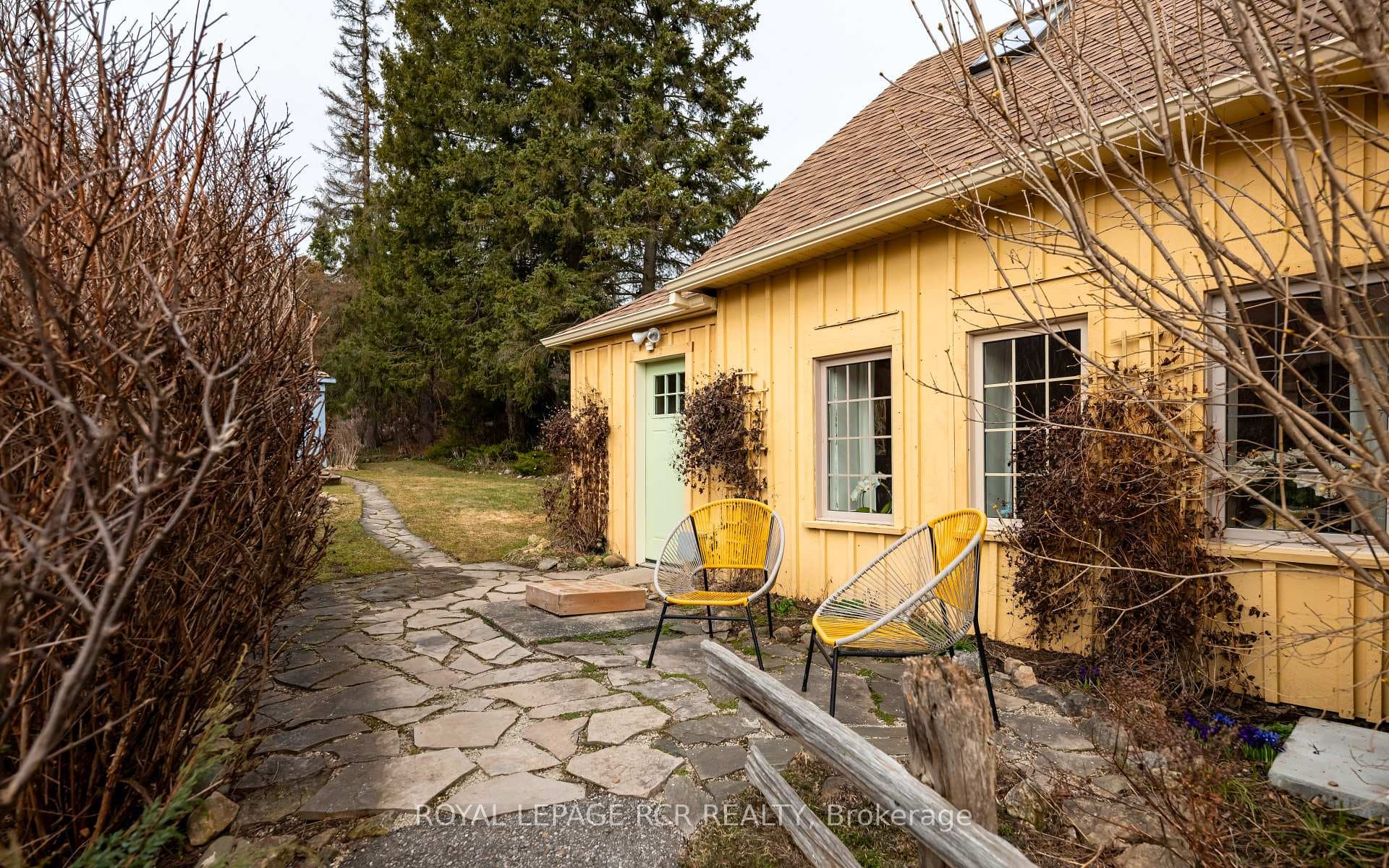Side Entrance to Mud Room