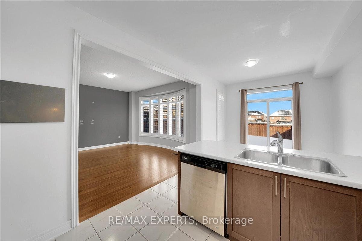 17 Fortis Crescent photo 16
