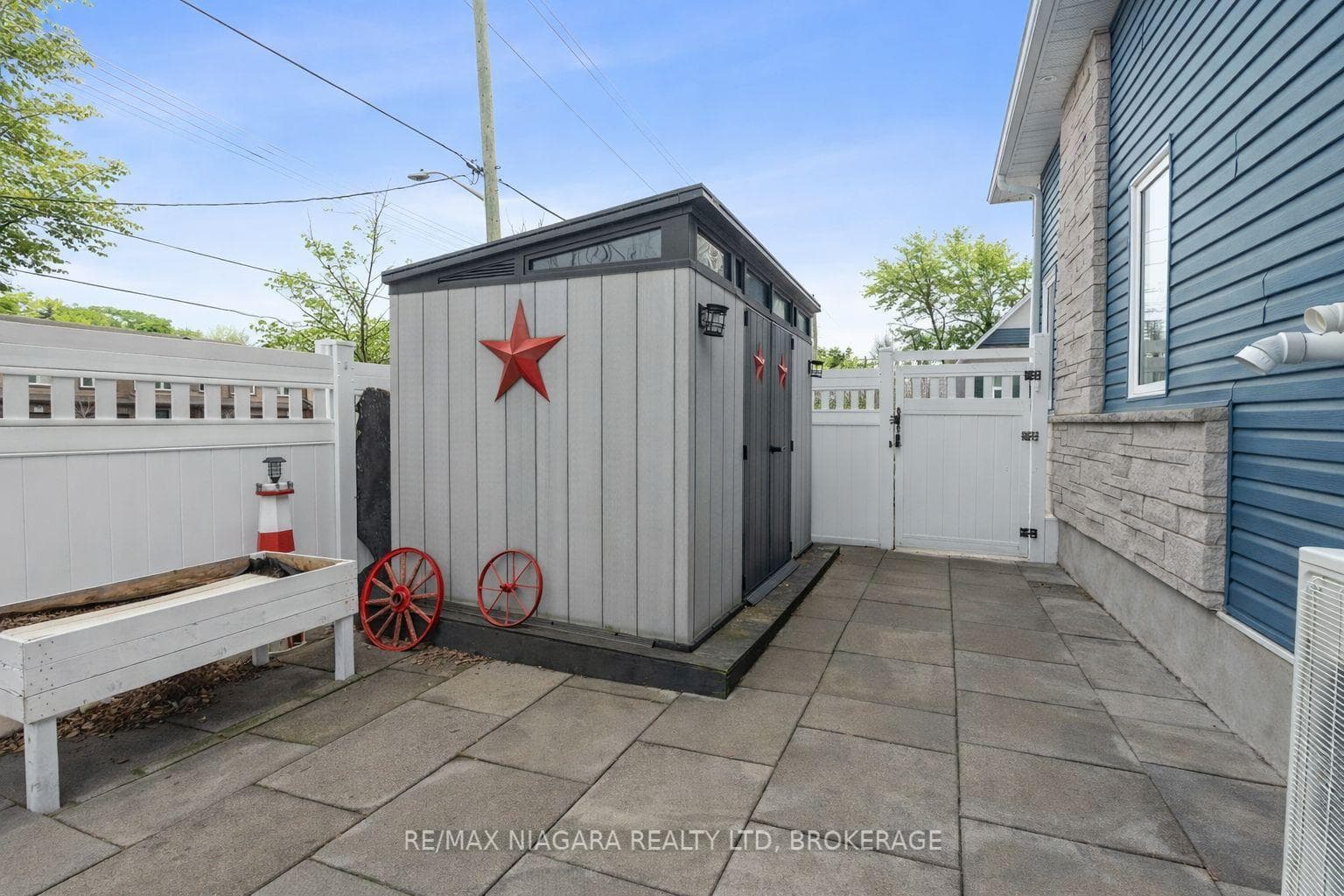 3600 Hibbard Street photo 42