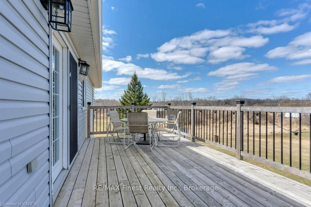 2408 WASHBURN Road photo 18