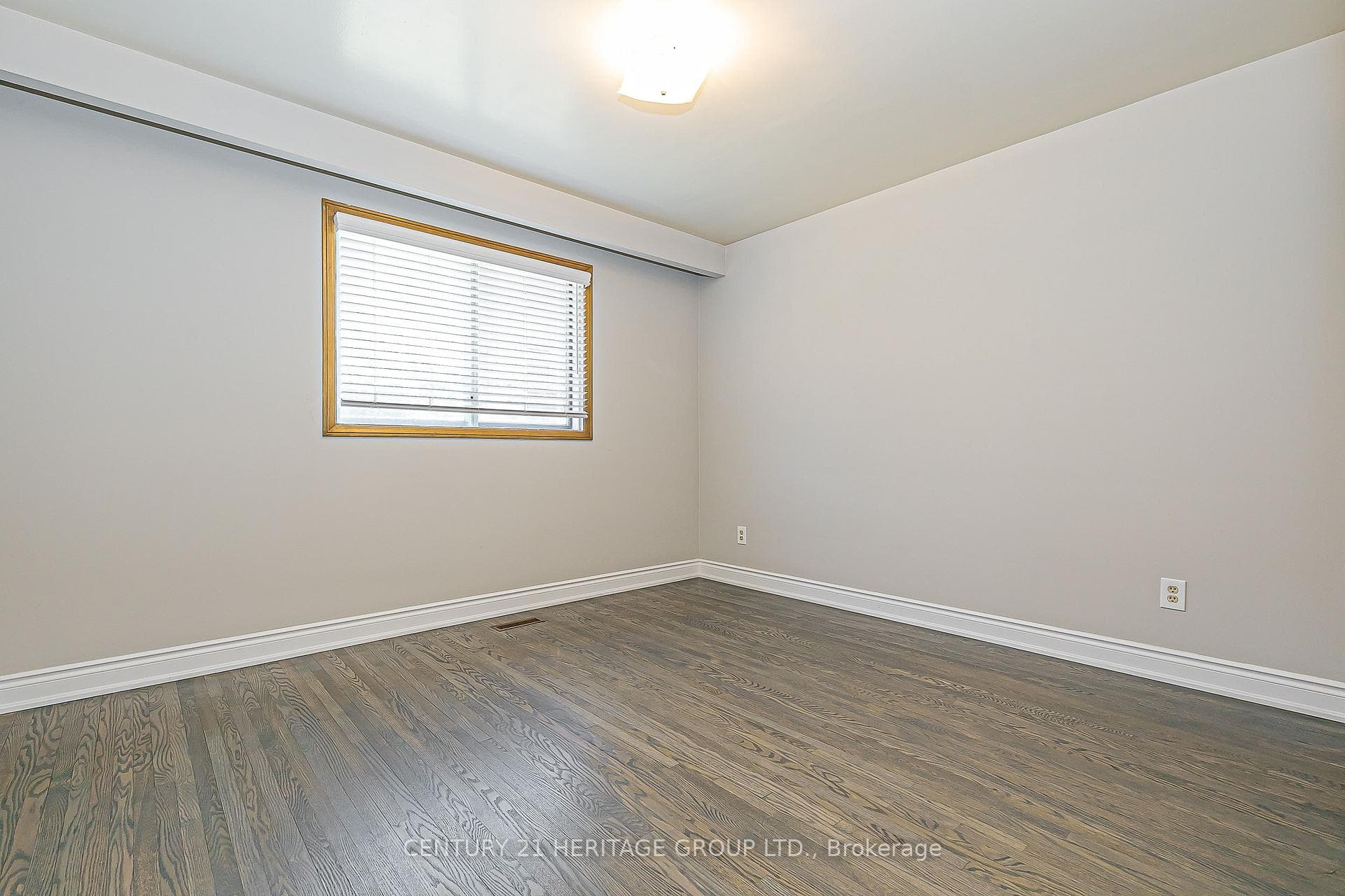107 Hazelnut Crescent photo 16