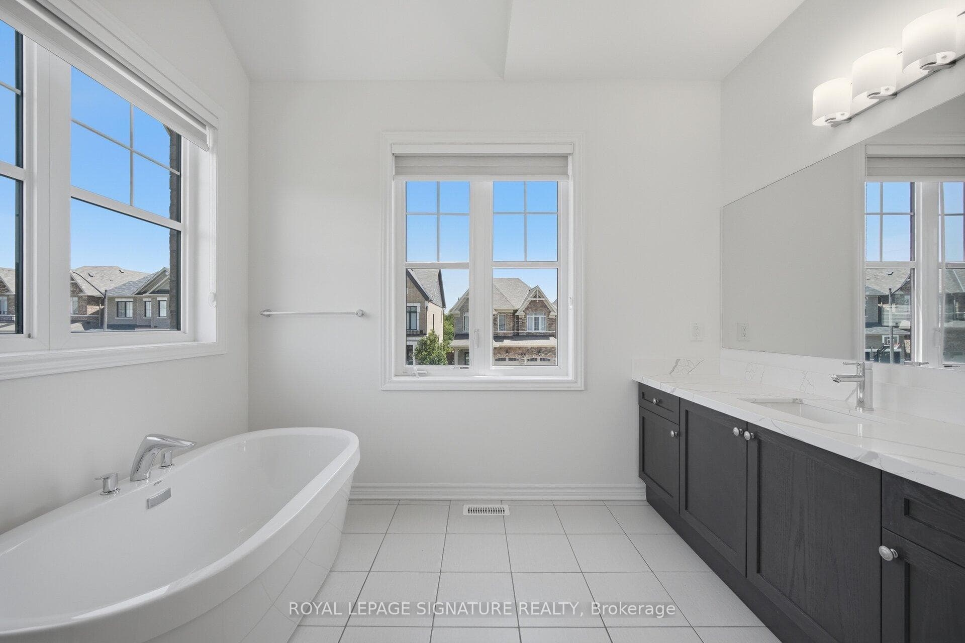 60 Lofthouse Drive photo 17