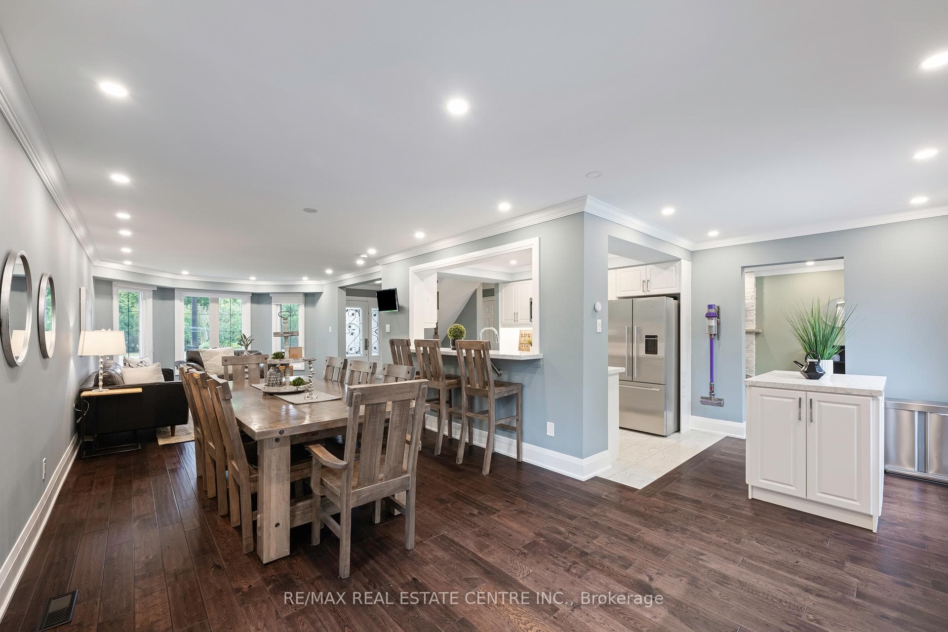 101 Kenpark Avenue photo 11