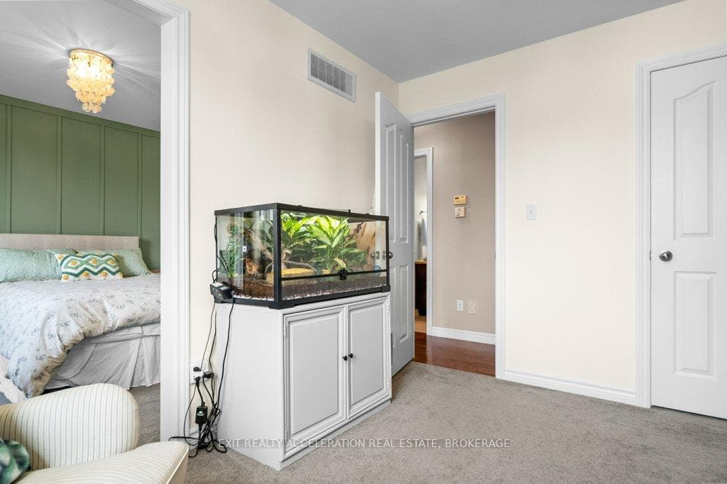 78 BEVERLY Street photo 17