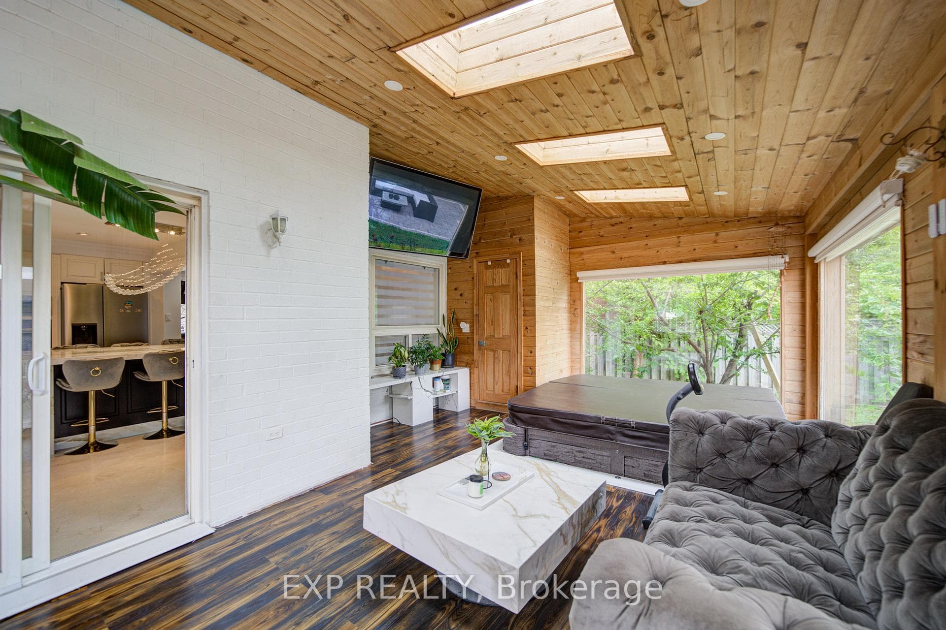 59 Yorkland Street photo 20