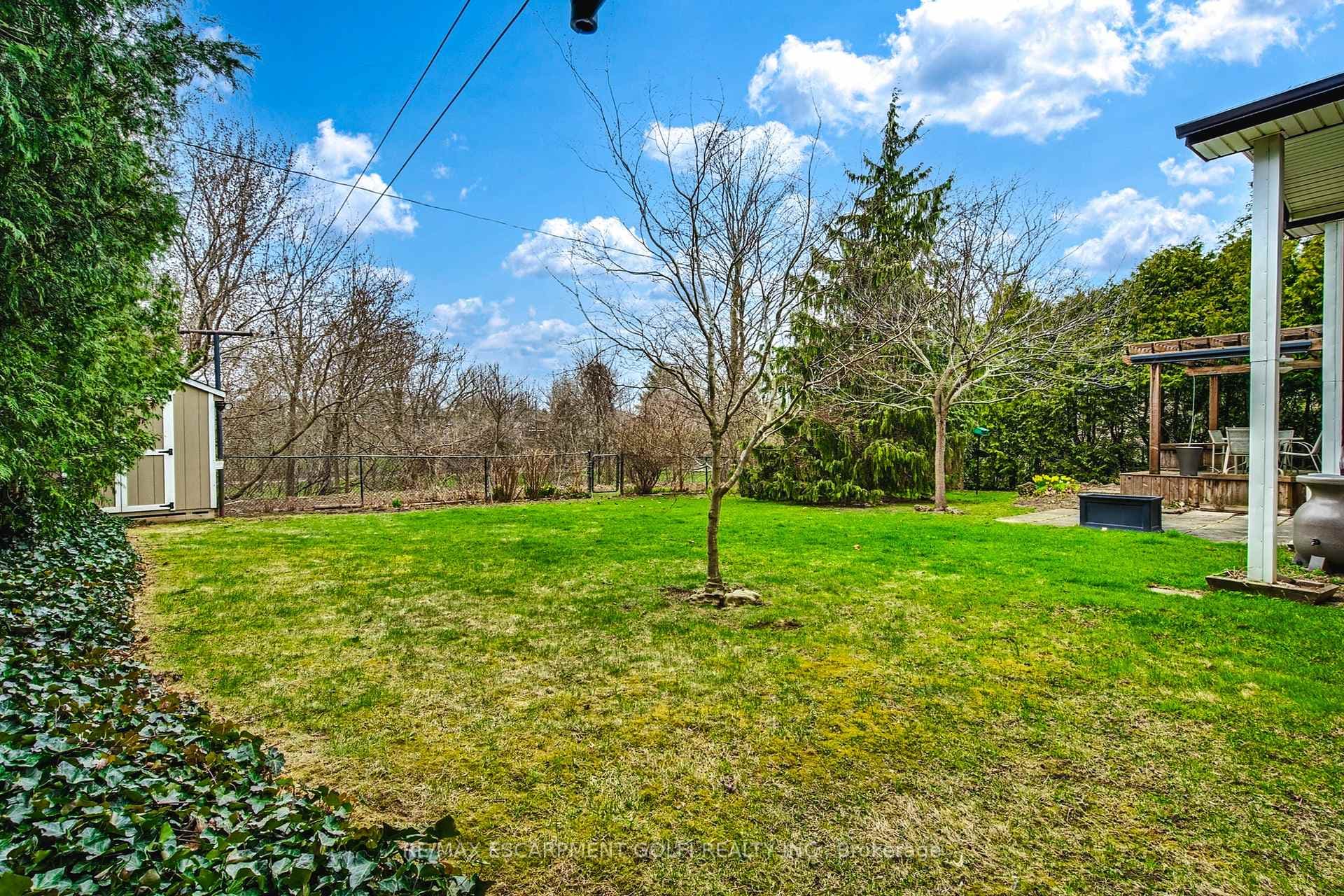 57 Richelieu Drive photo 38