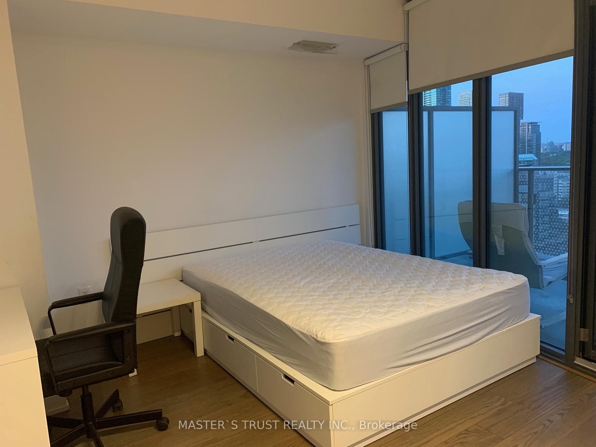 11 Wellesley Street Unit 2312 photo 3