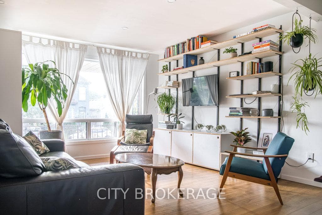 127 West Avenue photo 8