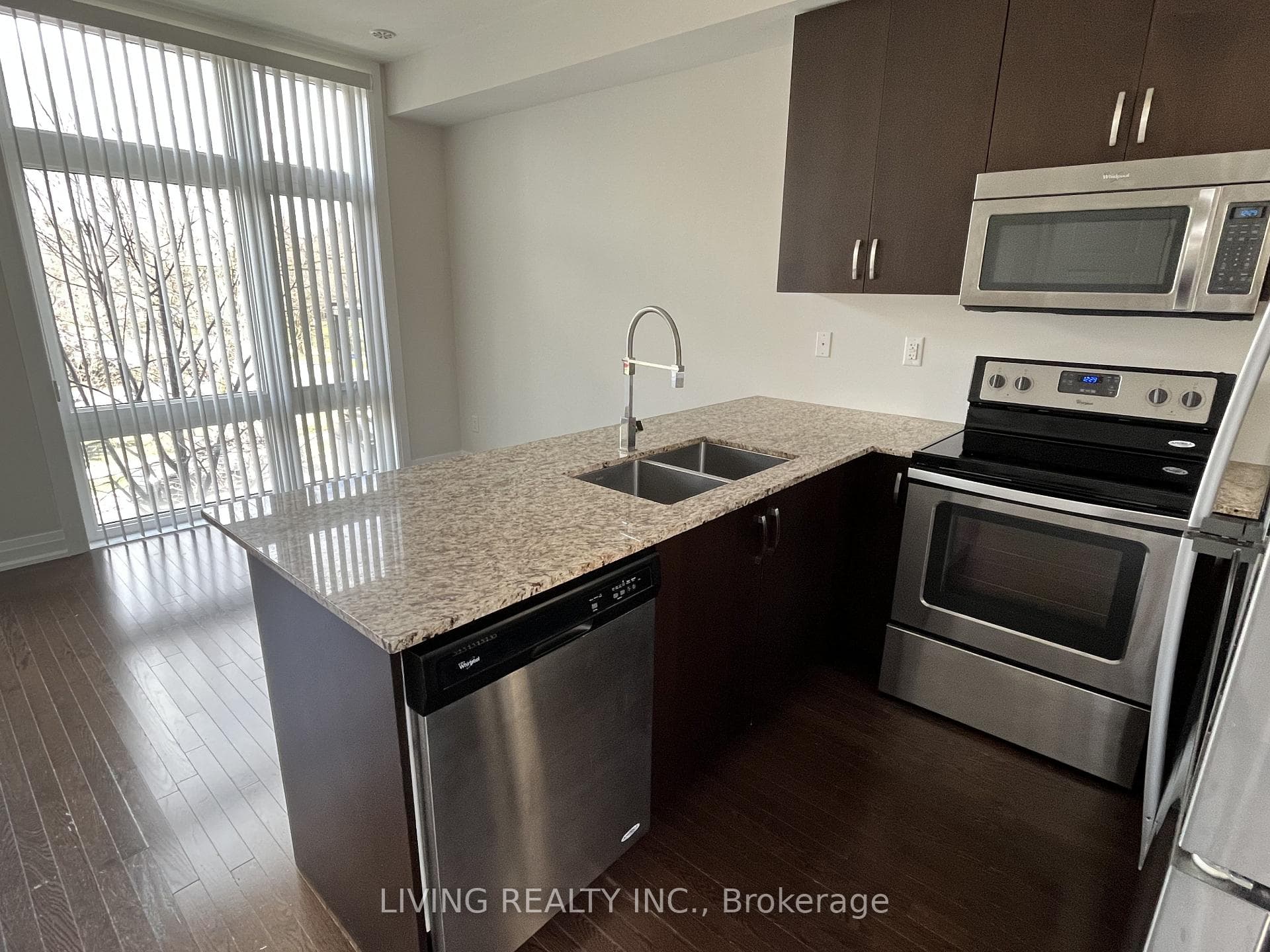 27 Eldora Avenue Unit 67 photo 5