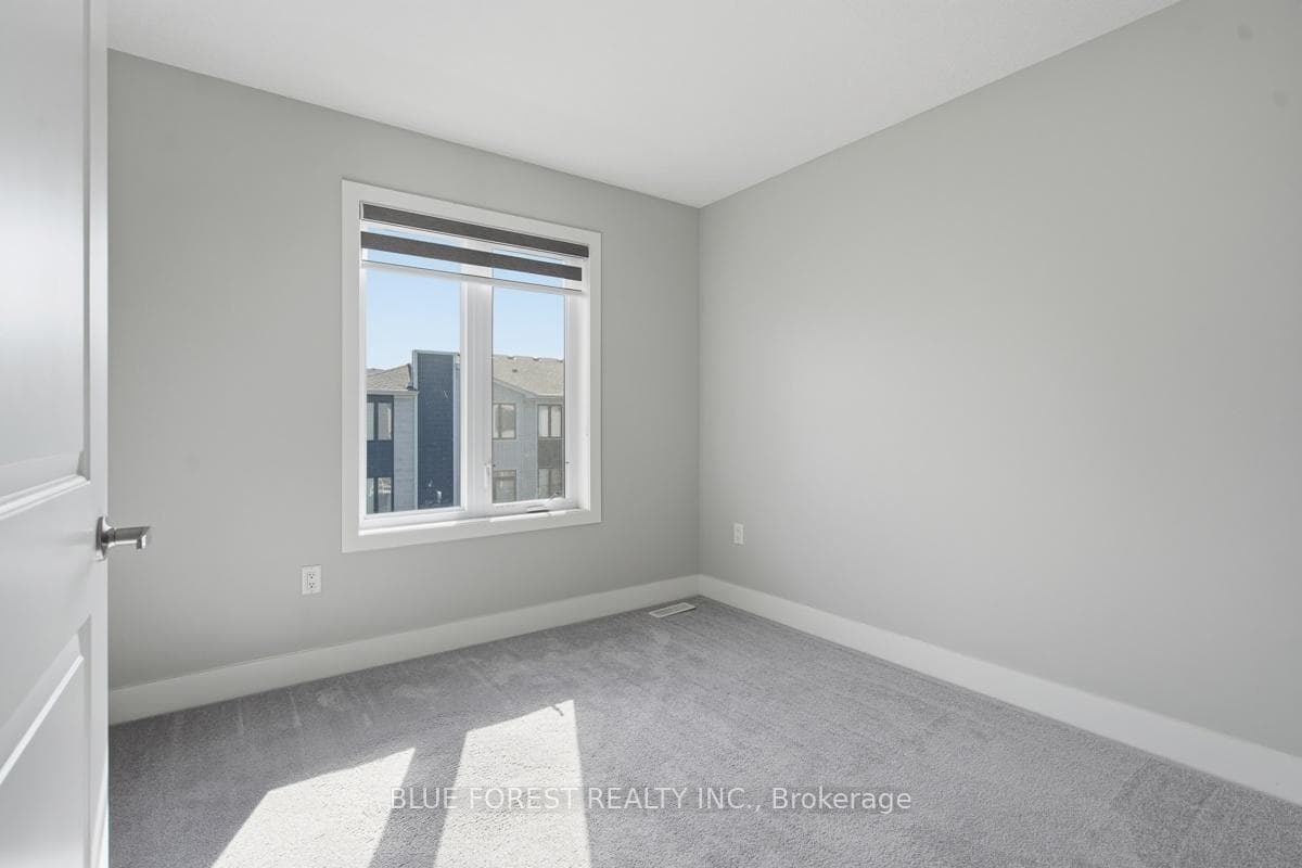 177 Edgevalley Road Unit 21 photo 27