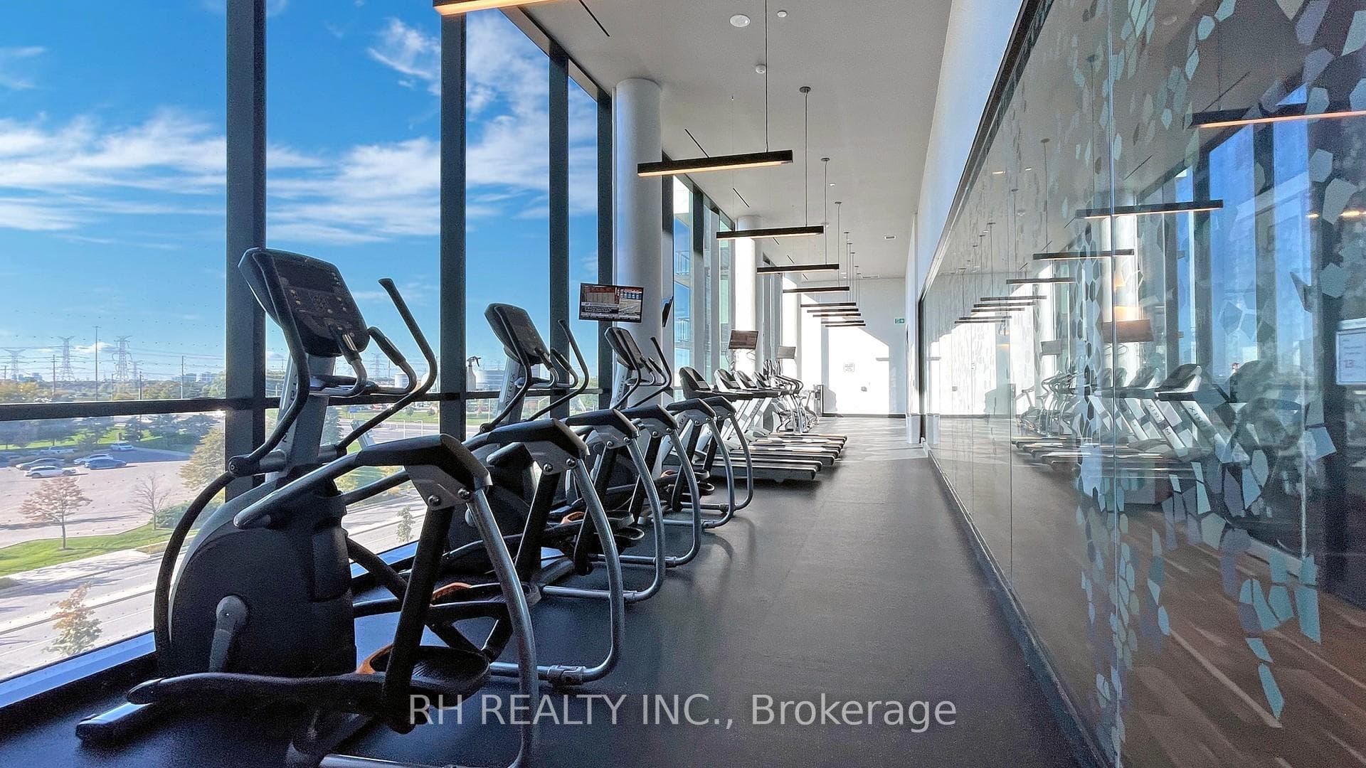 10 Rouge Valley Drive Unit 710A photo 32