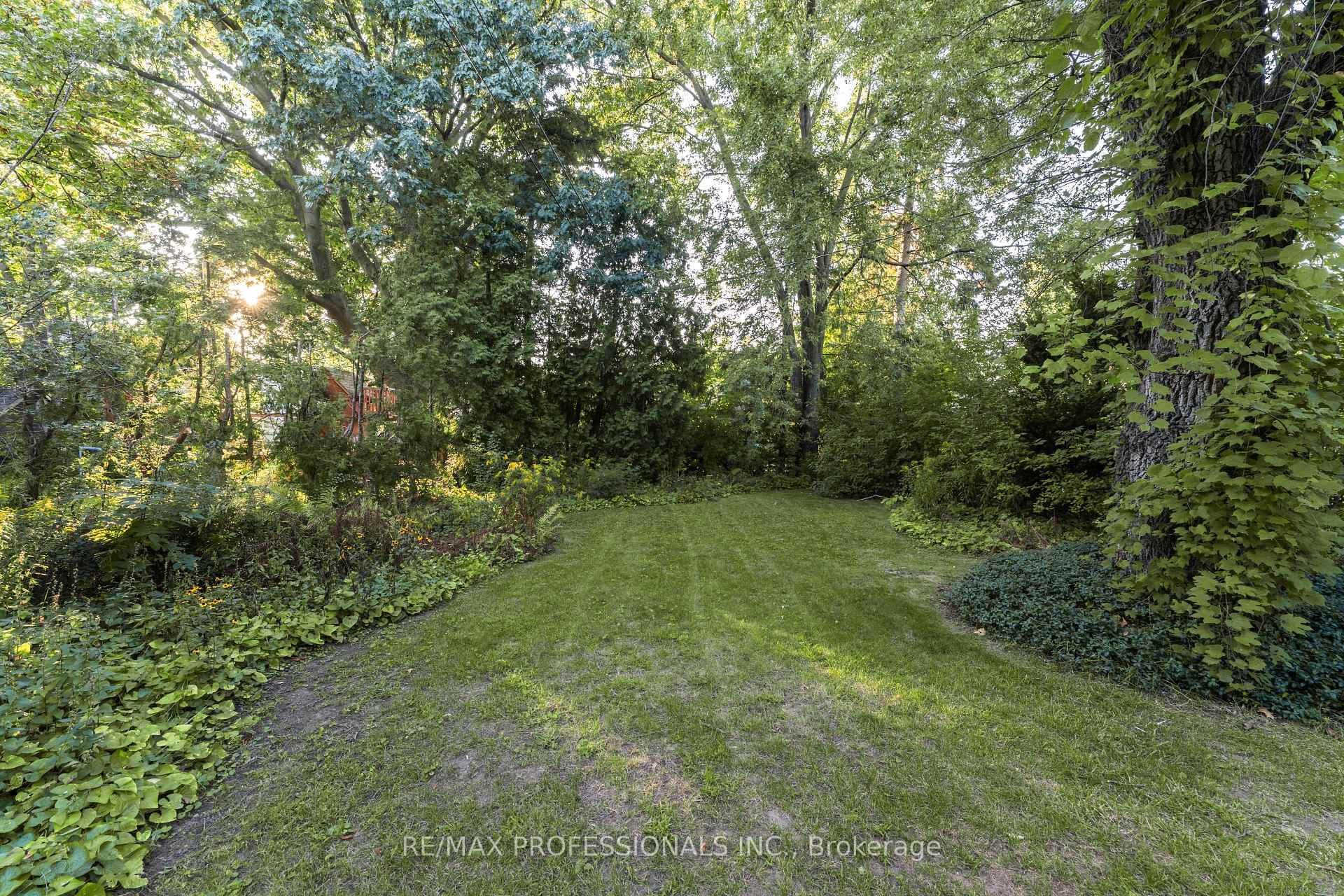 43 Nottingham Drive photo 30