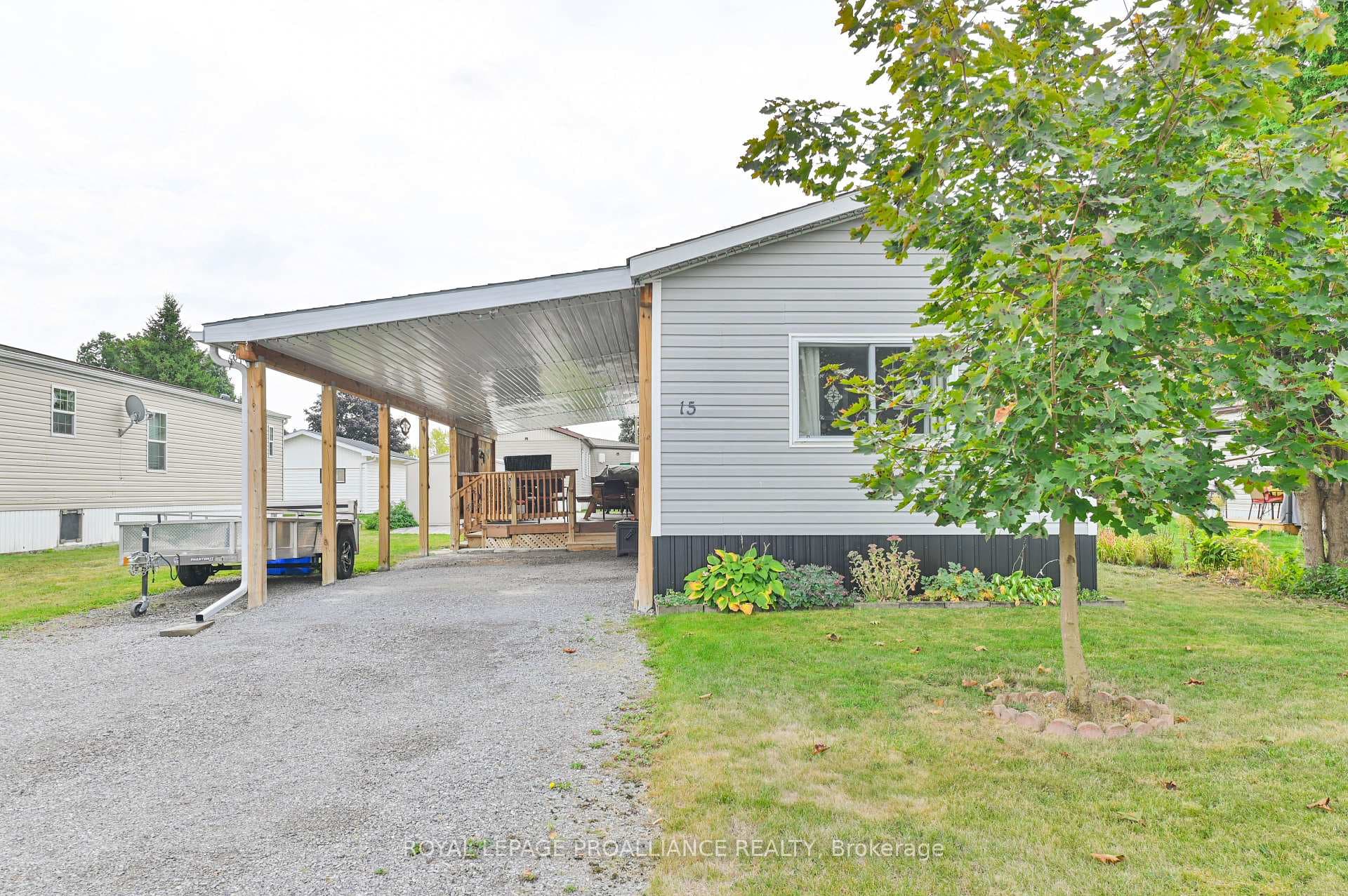 15 Finch Lane photo 29