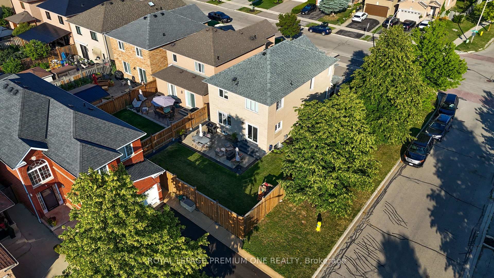 100 Isaac Murray Avenue photo 39