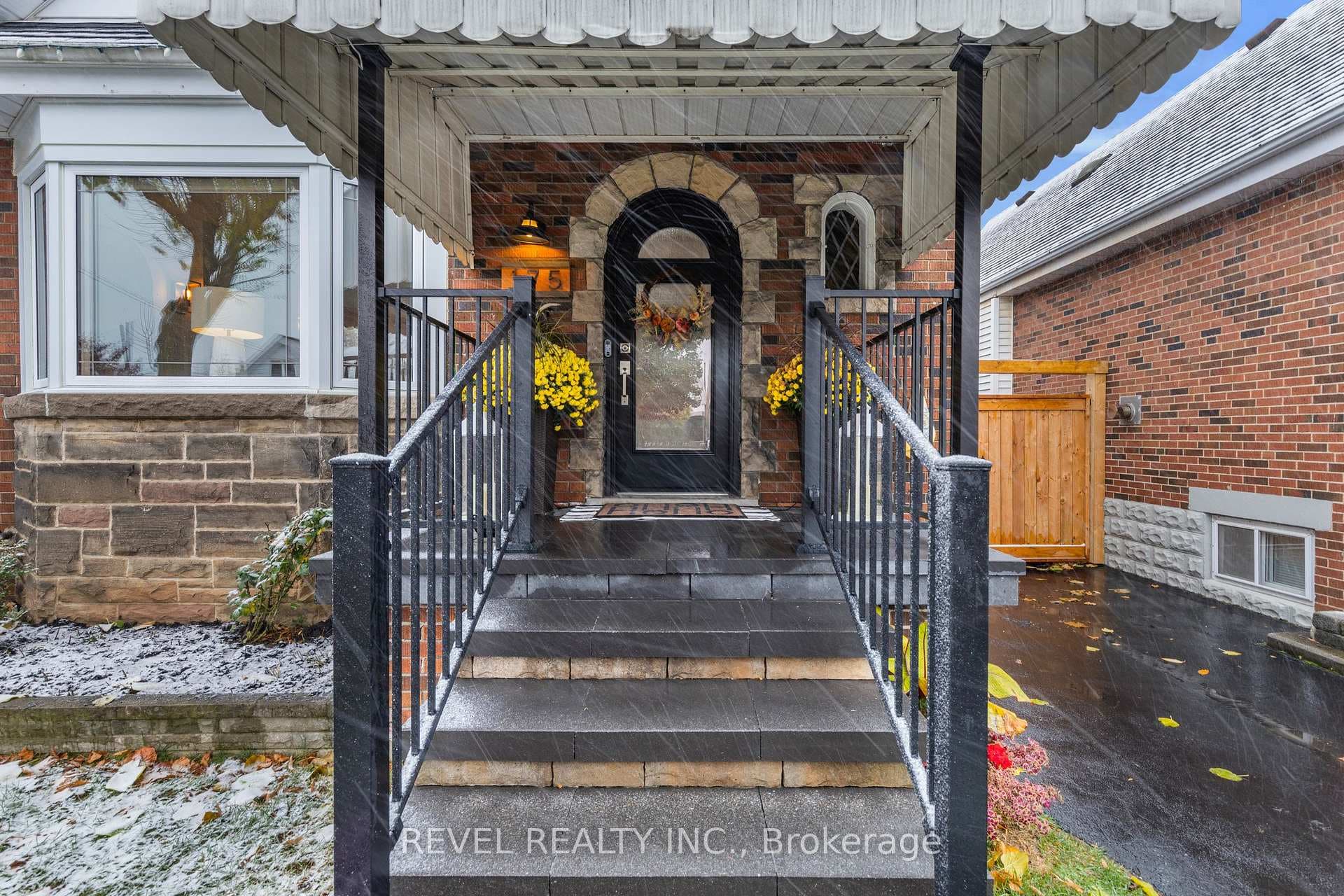 175 Wexford Avenue photo 2