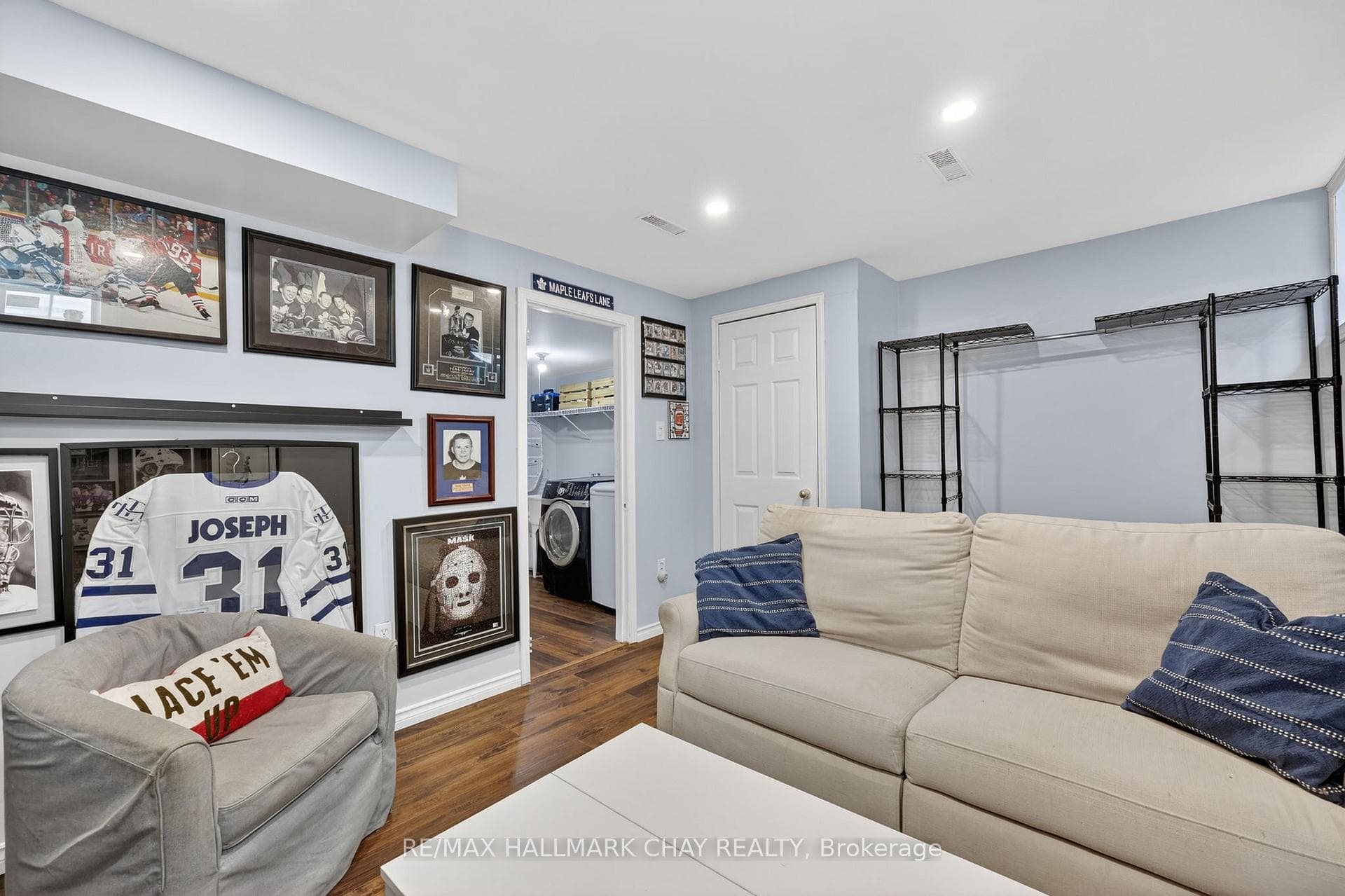 8 Lee Crescent photo 15